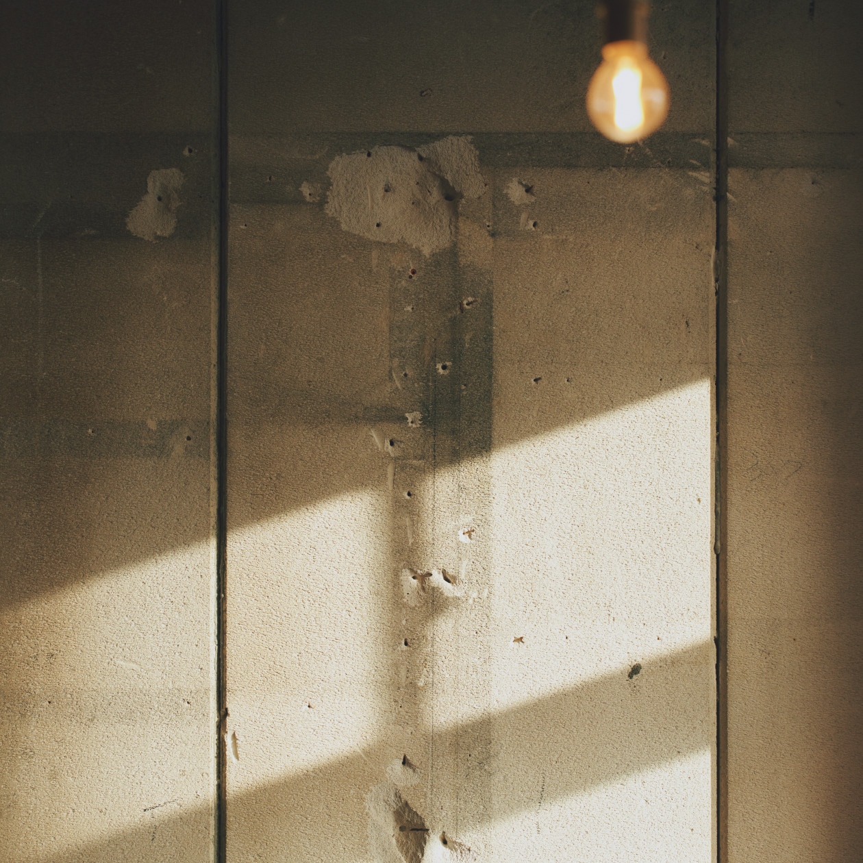 「使っていた人がいなくなっても、ものはずっと生き続ける」 高山なおみが読む、佐野洋子 ｜ MUJI BOOKS 文庫本「人と物」シリーズ_y4nTd1