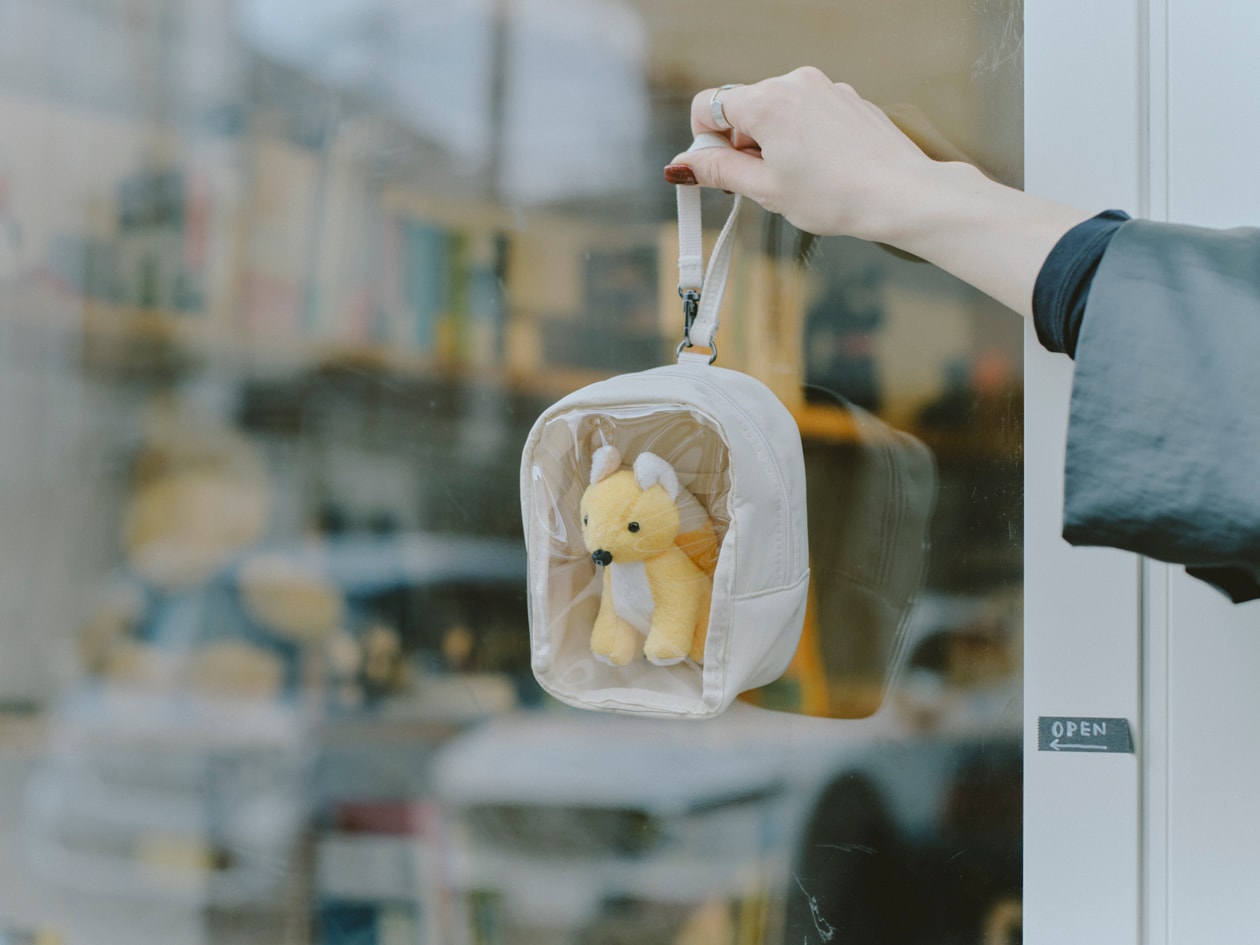 「ぬいぐるみを洗う人はやさしい」飯村諭さん | ふっくらパイルフェイスタオル ほか_G4vT7k