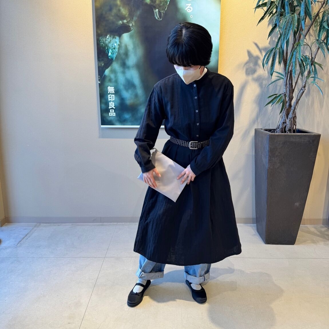 【スタッフコーディネート】冬から春へとうつろう季節、スウェットがあれば_rNu27C