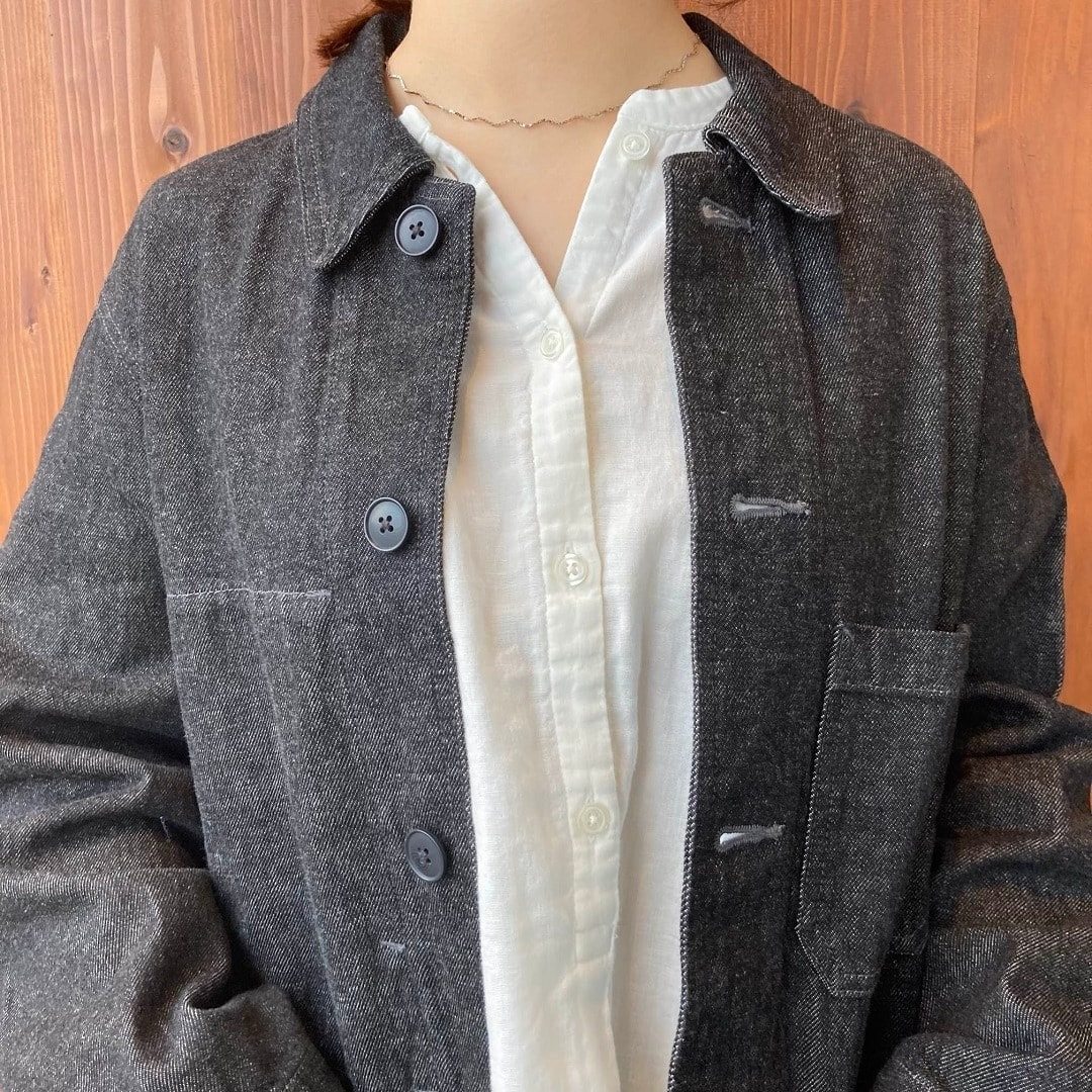 【スタッフコーディネート】天然繊維で、軽い。カポックを着て、街に出る_DIyB0p