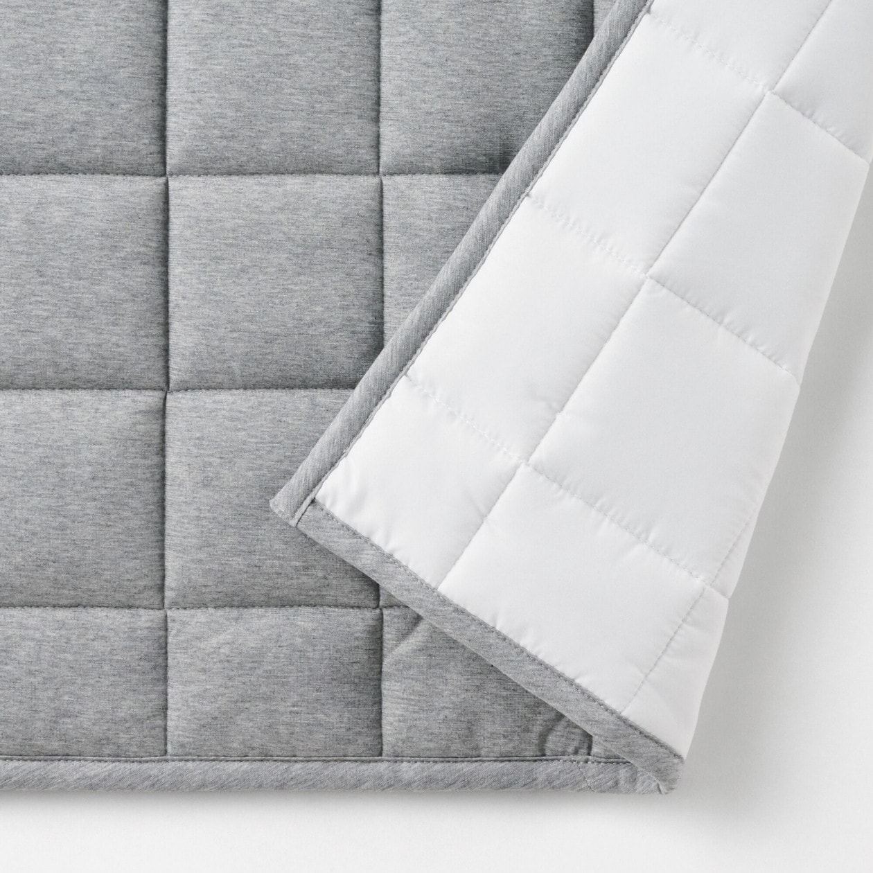 ひんやり綿　キルティングラグ　グレー