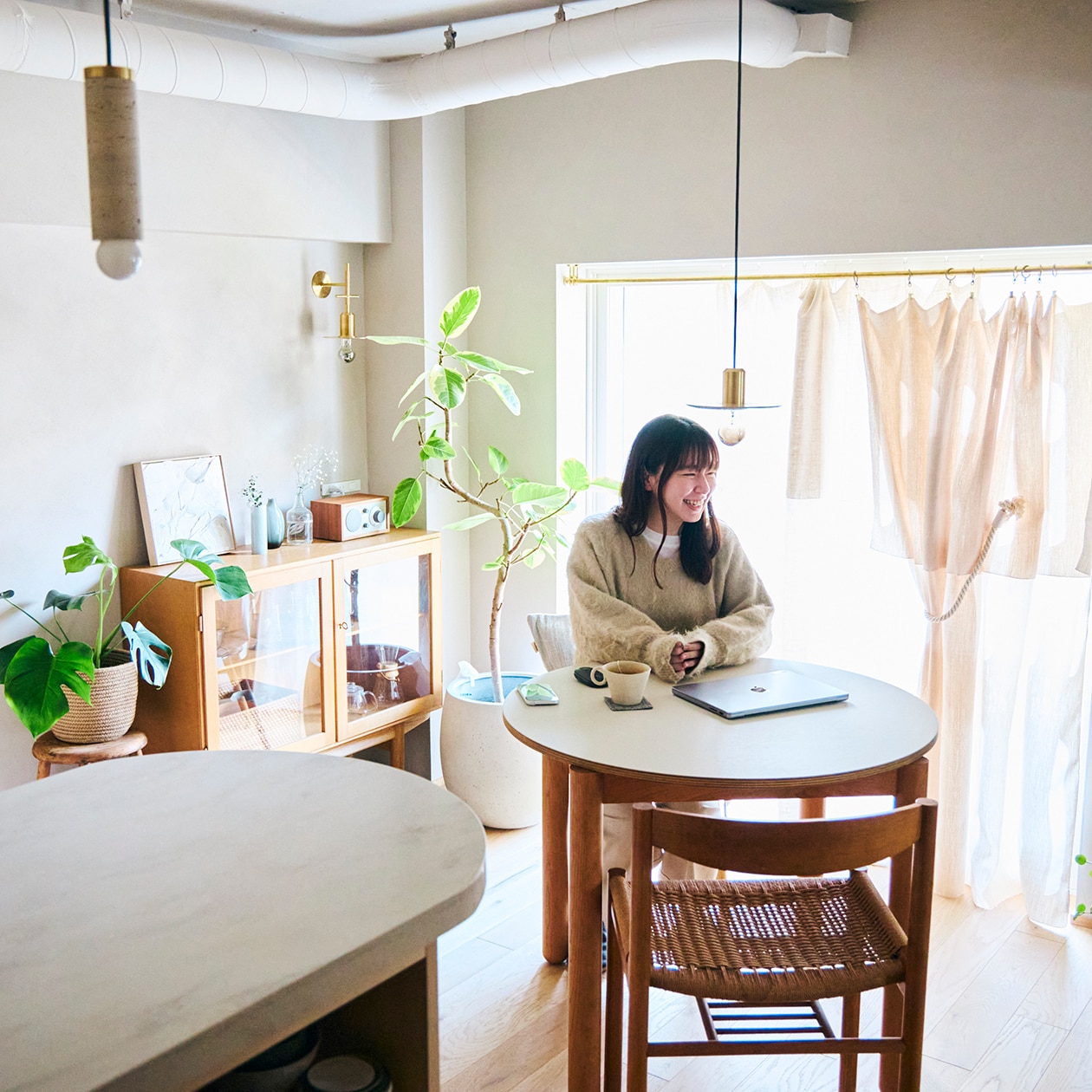 住みたい空間をつくりあげた部屋 ｜ スタッキングシェルフ、ステンレス ユニットシェルフ ほか_16fZ1W