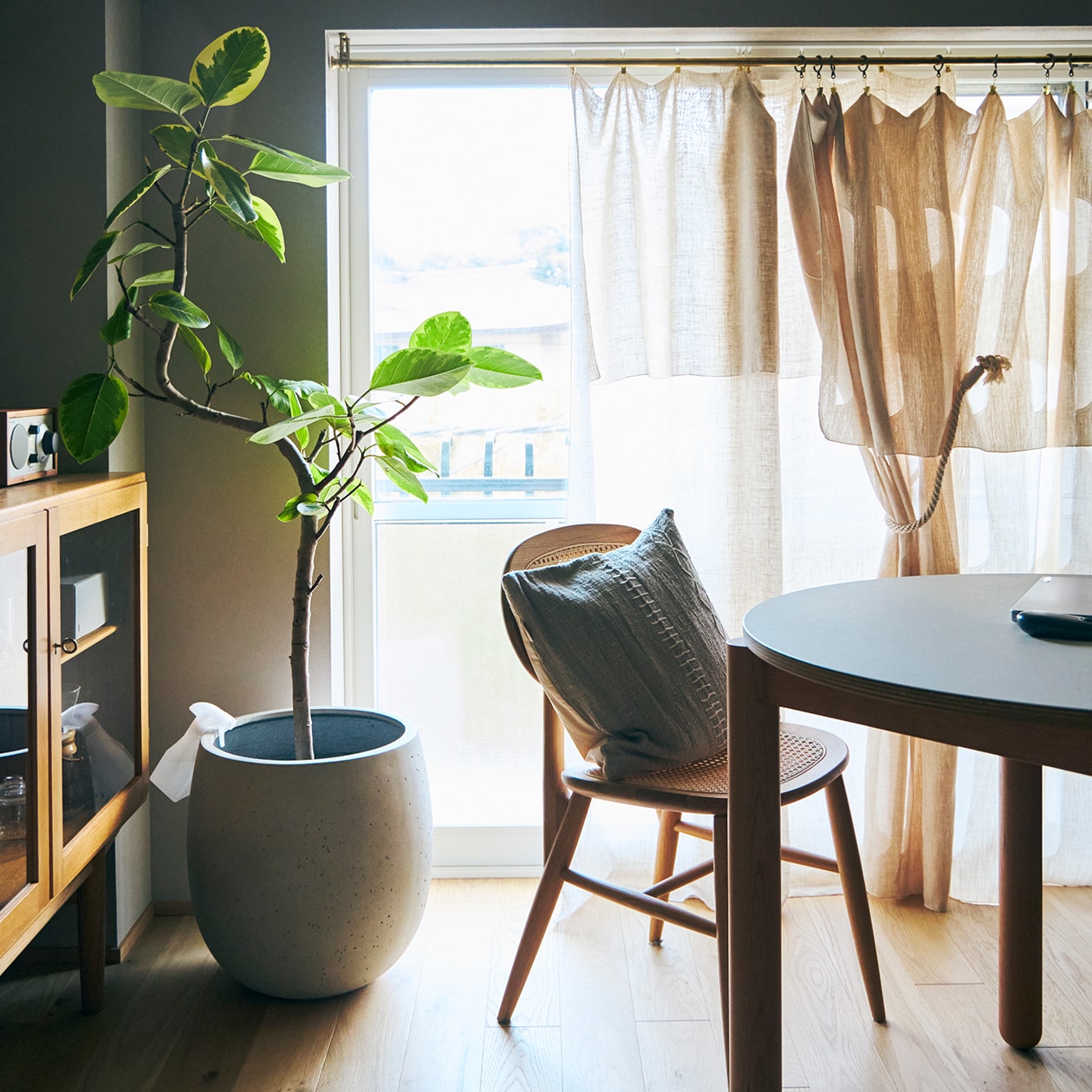 住みたい空間をつくりあげた部屋 ｜ スタッキングシェルフ、ステンレス ユニットシェルフ ほか_X7UW0T