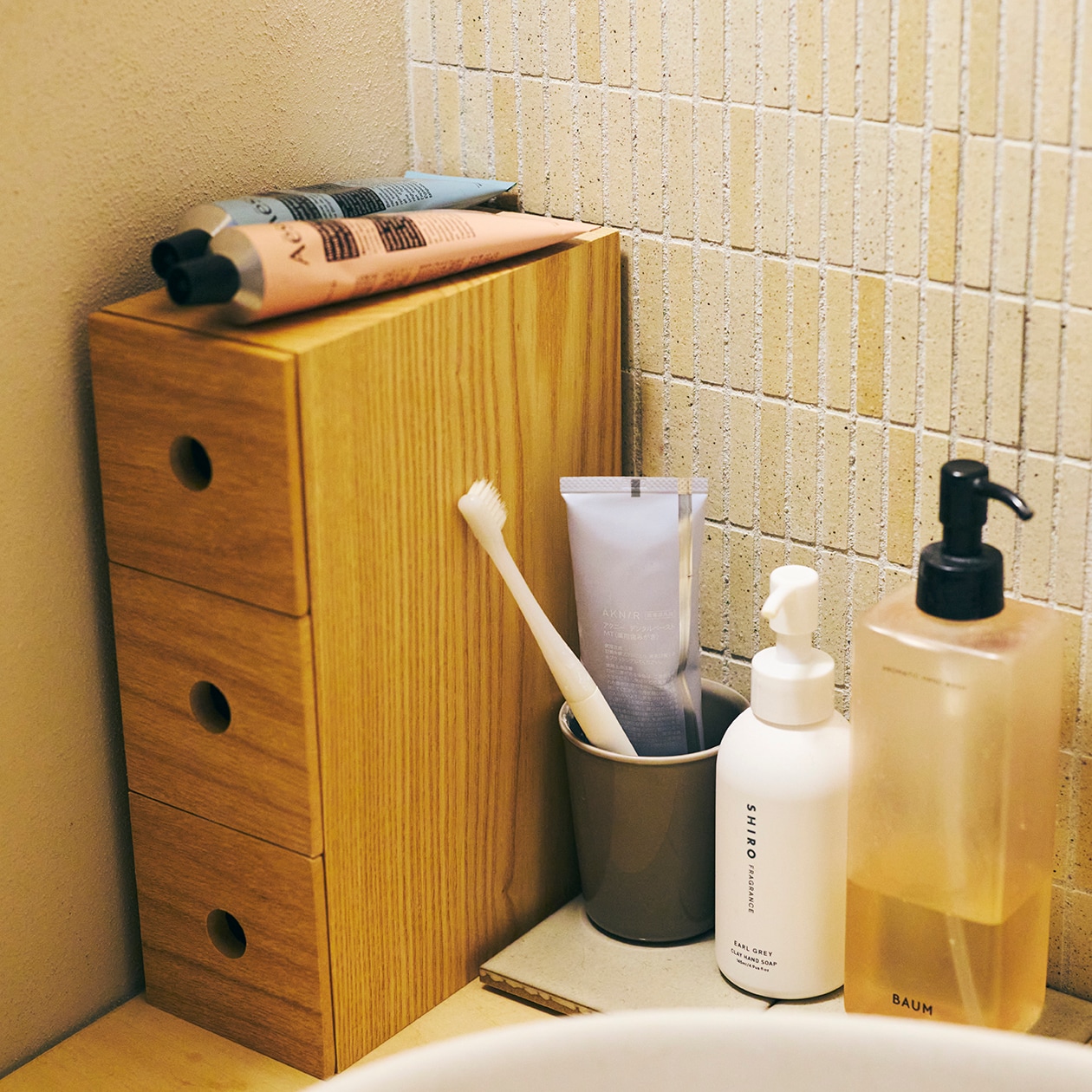 住みたい空間をつくりあげた部屋 ｜ スタッキングシェルフ、ステンレス ユニットシェルフ ほか_I3e3Yh