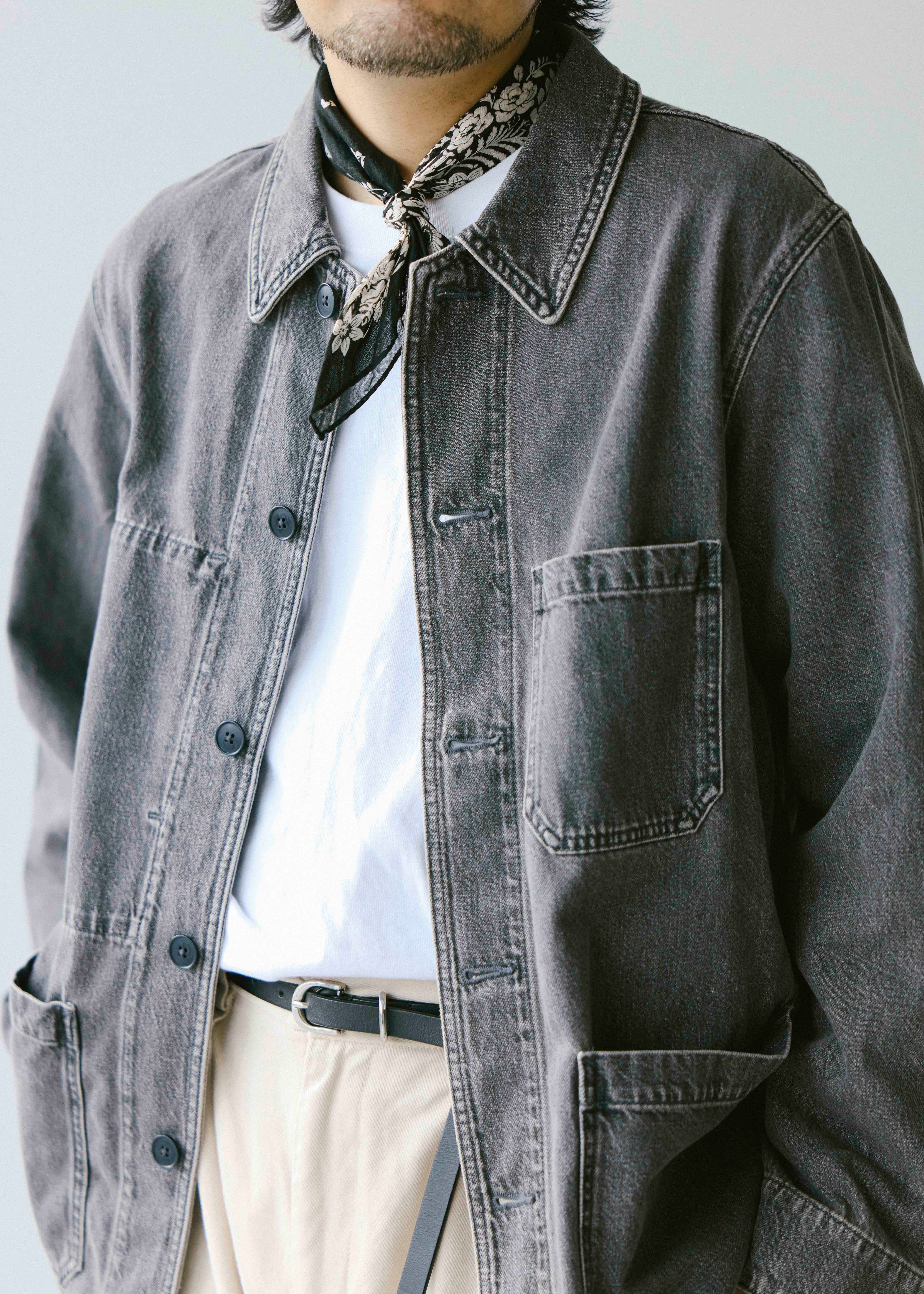 品良く着こなす、春のベーシック ｜ スタッフのリアルな着こなし_e9nss7