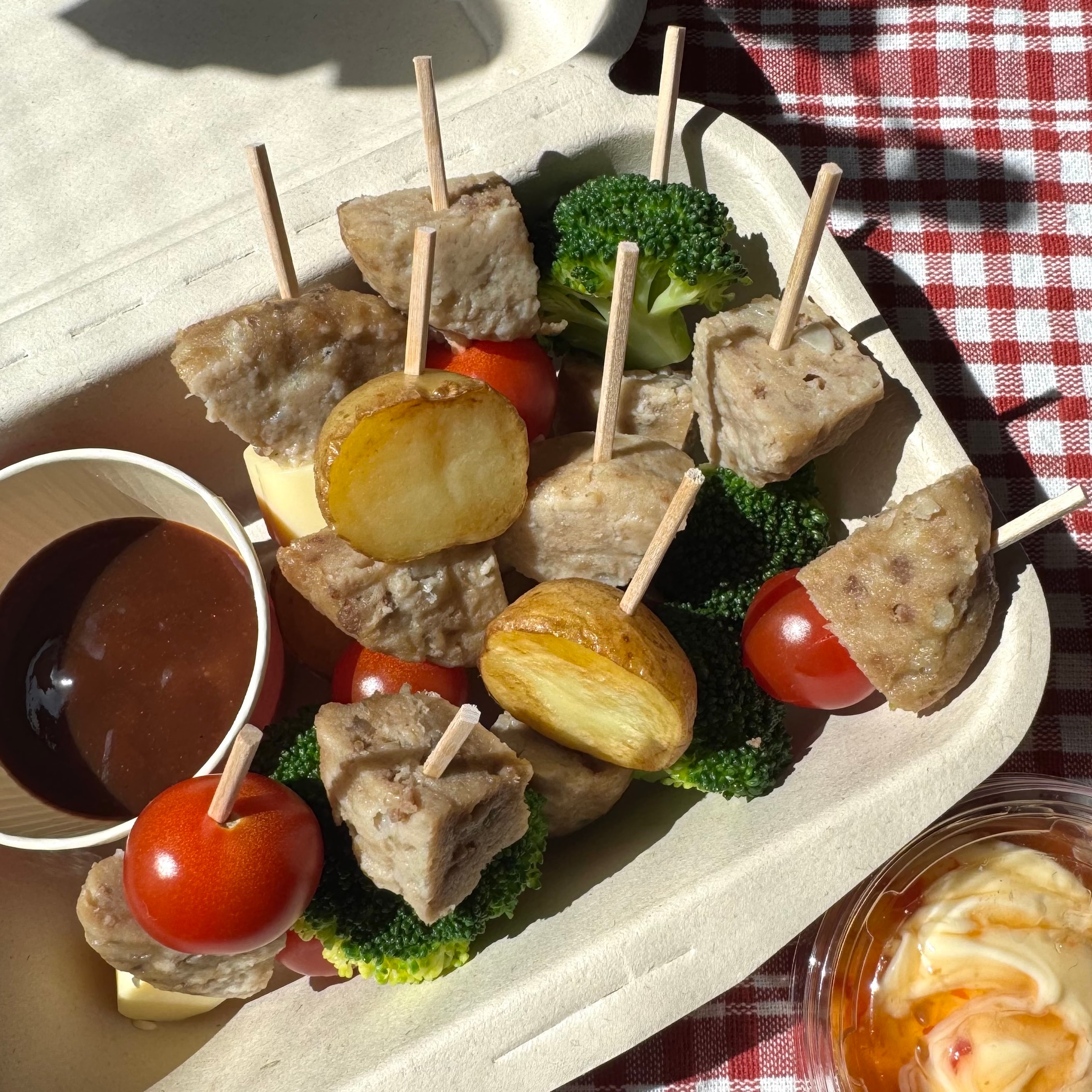 調理しなくてもできる、手づくり風行楽弁当_8IuZZK