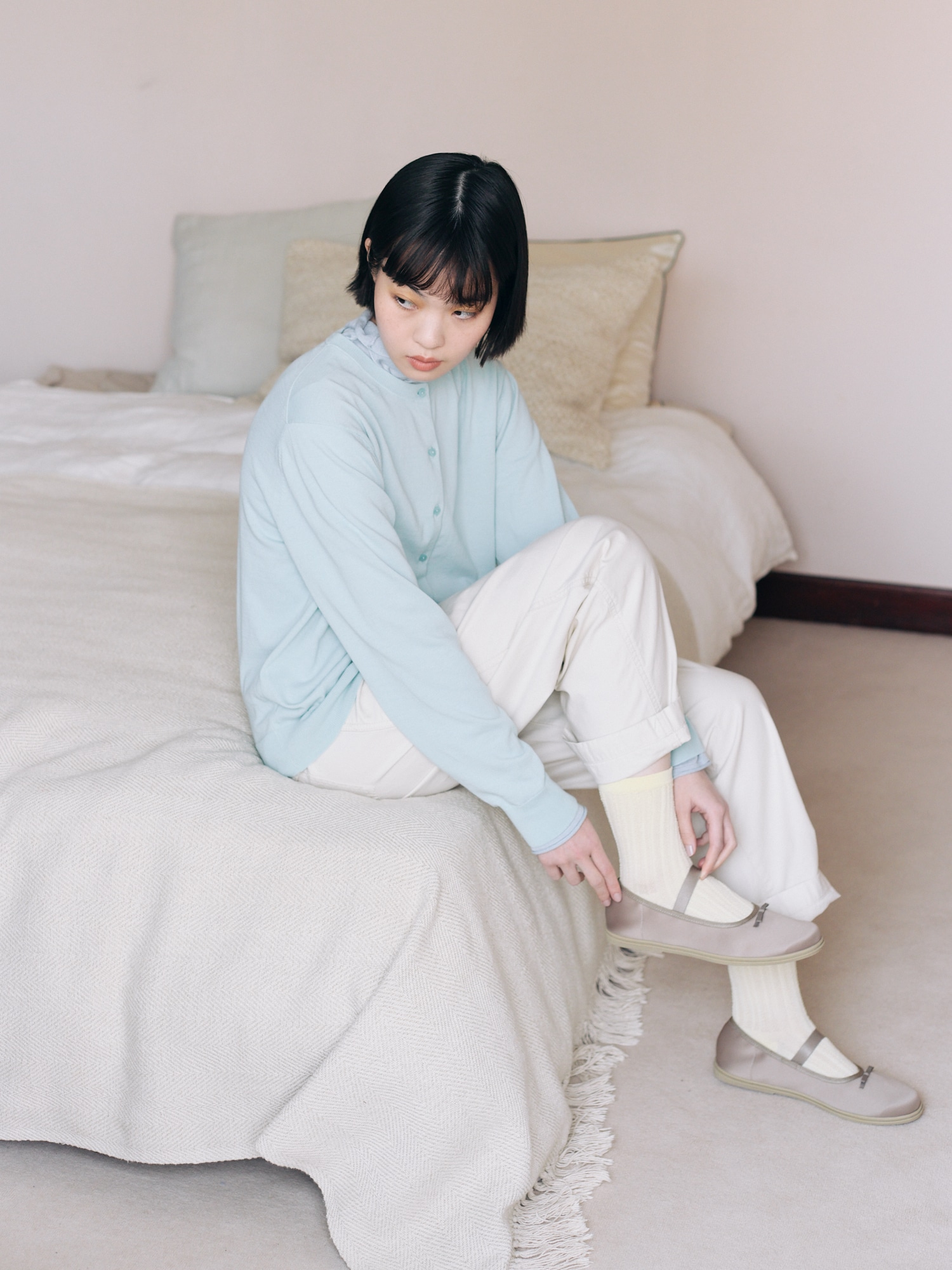 軽やかに、どこまでも寄り添う「リボンフラットシューズ」 ｜ 着まわしたい、定番服_BDnt0v