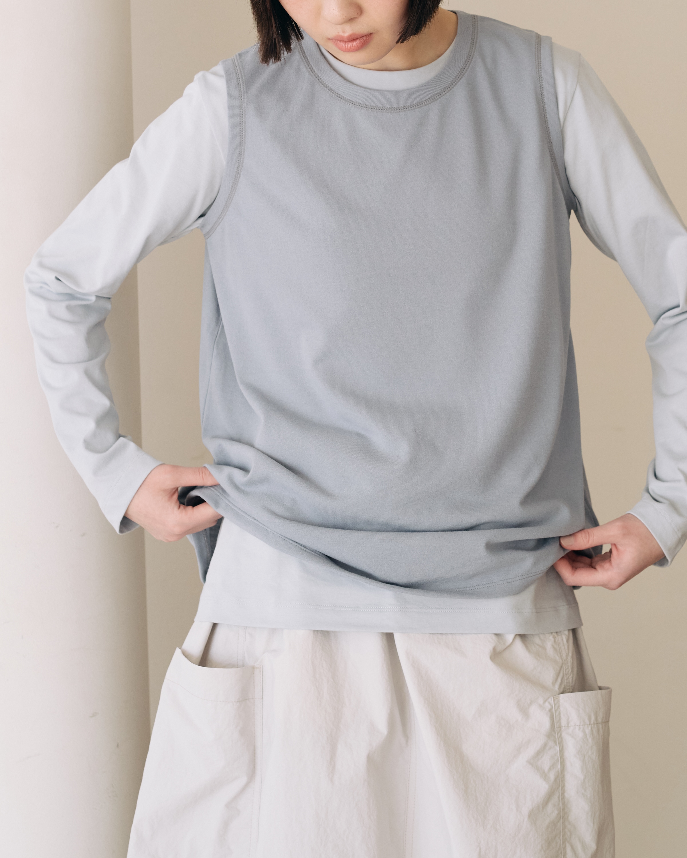 フィット感も使い勝手も、ちょうど良い。「クルーネック長袖Tシャツ」 ｜ 着まわしたい、定番服_yDTI6y