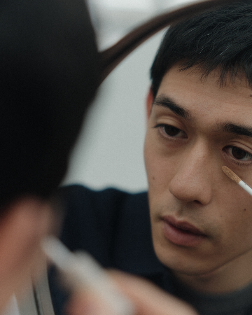 ニキビやクマを自然にカバー。薬用コンシーラー&薬用リキッドコンシーラー | いつものスキンケアにもうひと手間。清潔に、健やかに。無印良品のメイク_eJwUW2