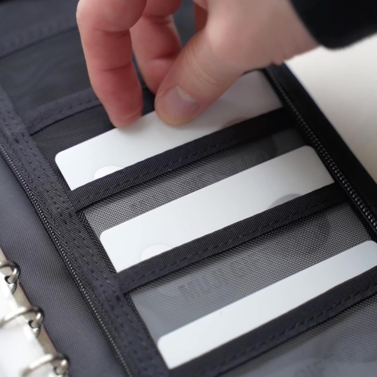 無印良品　ポリエステル パスポートケース クリアポケット付　お金の管理