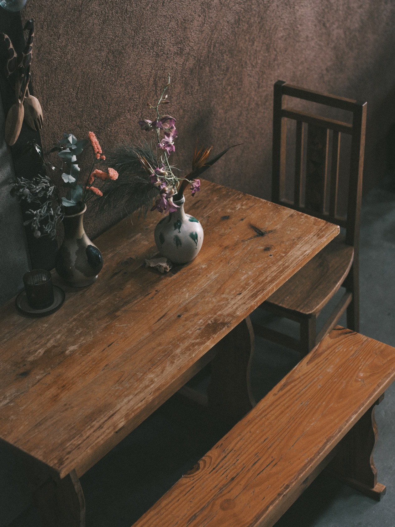 「キャリーケースは現地の食材でいっぱい。旅はいつもの道具をコンパクトに」小池陽子(ヴィーガンフードクリエイター) | 携帯用発泡ウレタン石けん置き、携帯用シリコーンコップ ほか_Ka6aZR