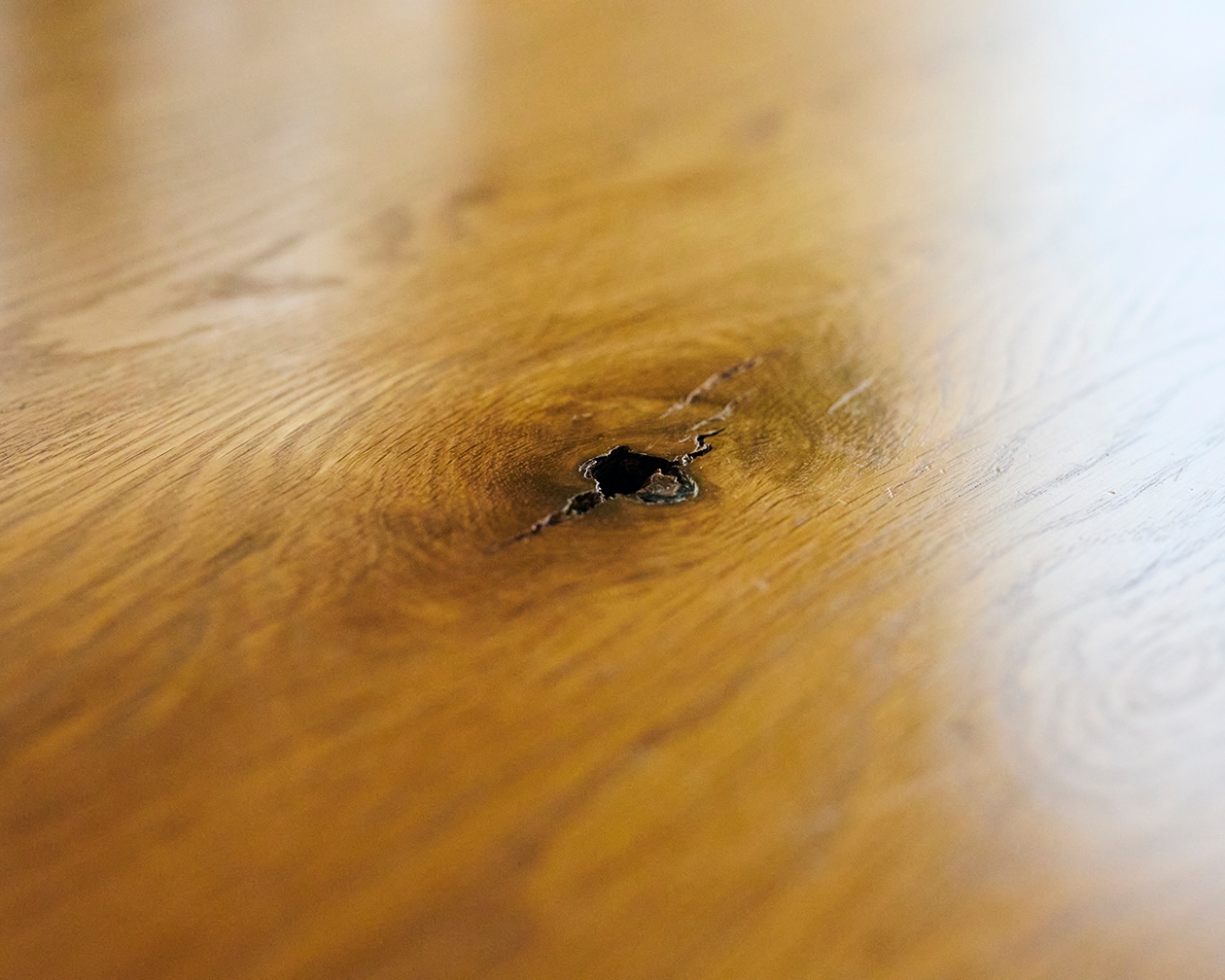 使いながら触れながら、木と向き合う部屋 | ステンレス ユニットシェルフ、壁に付けられる 家具 ほか_v09PGf