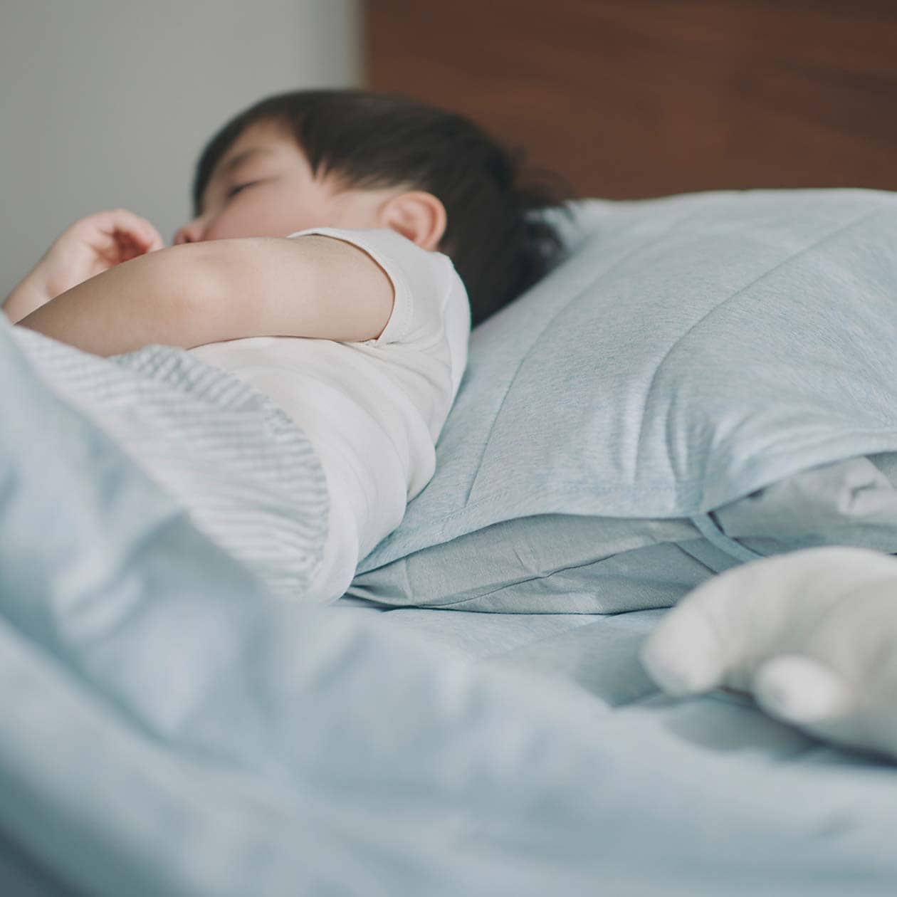 暑い夜にもすっと眠れる、三つの整えかた_2fnqPk