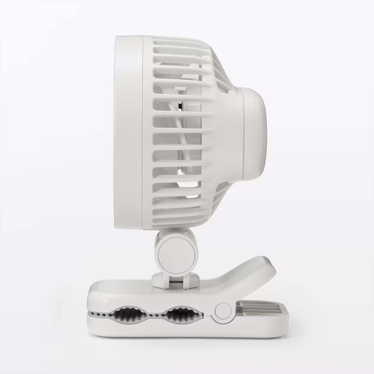 置いても使える 充電式クリップファン ミニ を横から見たところ