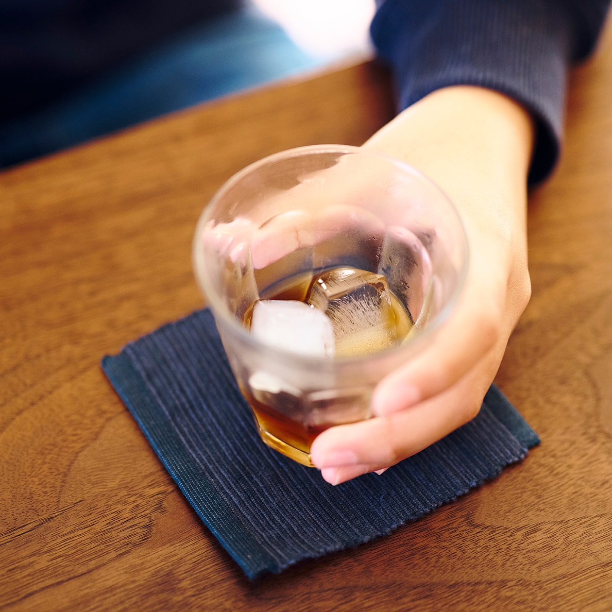 「ガラスピッチャーは、家族と一緒に、いつもそこにある存在」Tamy(イラストレーター)_n1YKEa