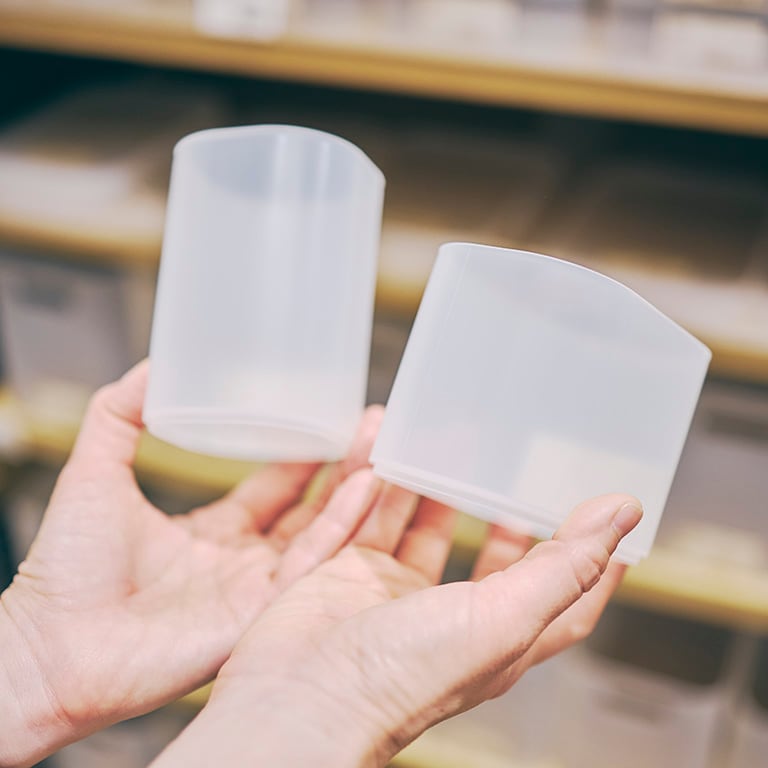 無印良品の半透明のポリプロピレン製品