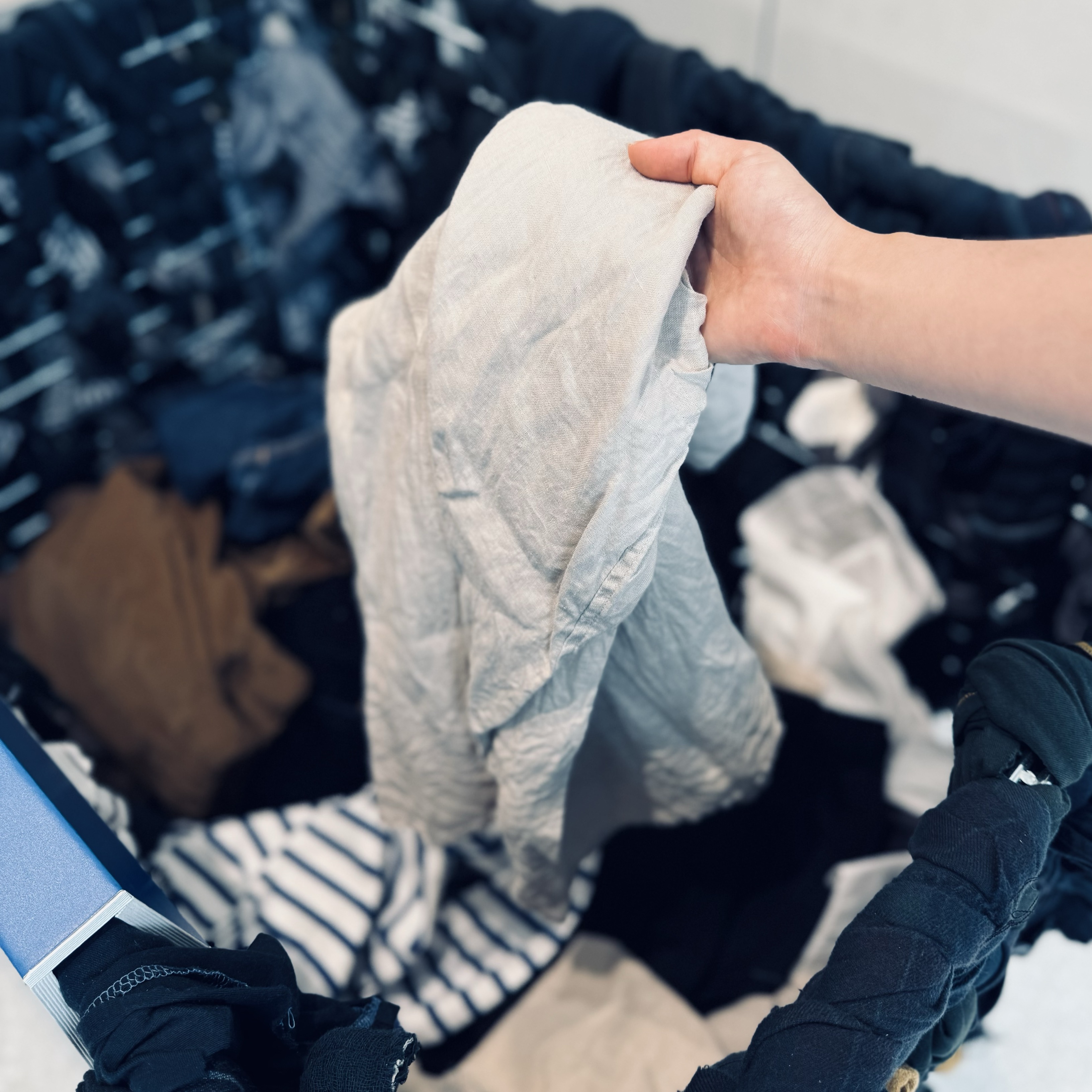 ReMUJI（衣服リユース）｜「もう着ない服」から「出会いなおしたい服」へ_ok37XJ