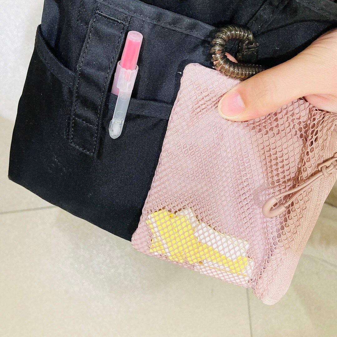 【スタッフの買ってよかった】お出かけがラクになる1100円以下の「ポーチ＆ケース」_rqGe5D