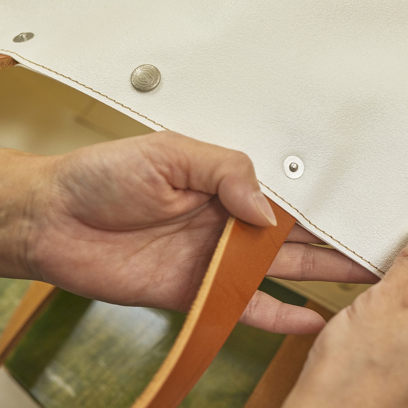 【諸国良品】アウトドアスペックの生地から生まれた、横浜発の帆布鞄。_yd5lK7