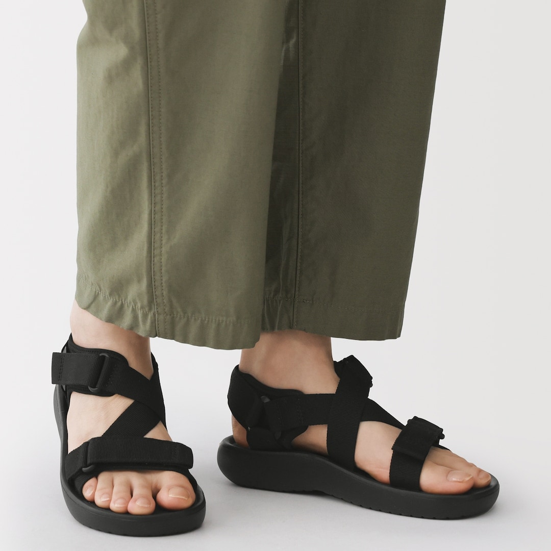 足元から、夏じたく。今チェックしたい サンダル 6選_C1gmUg