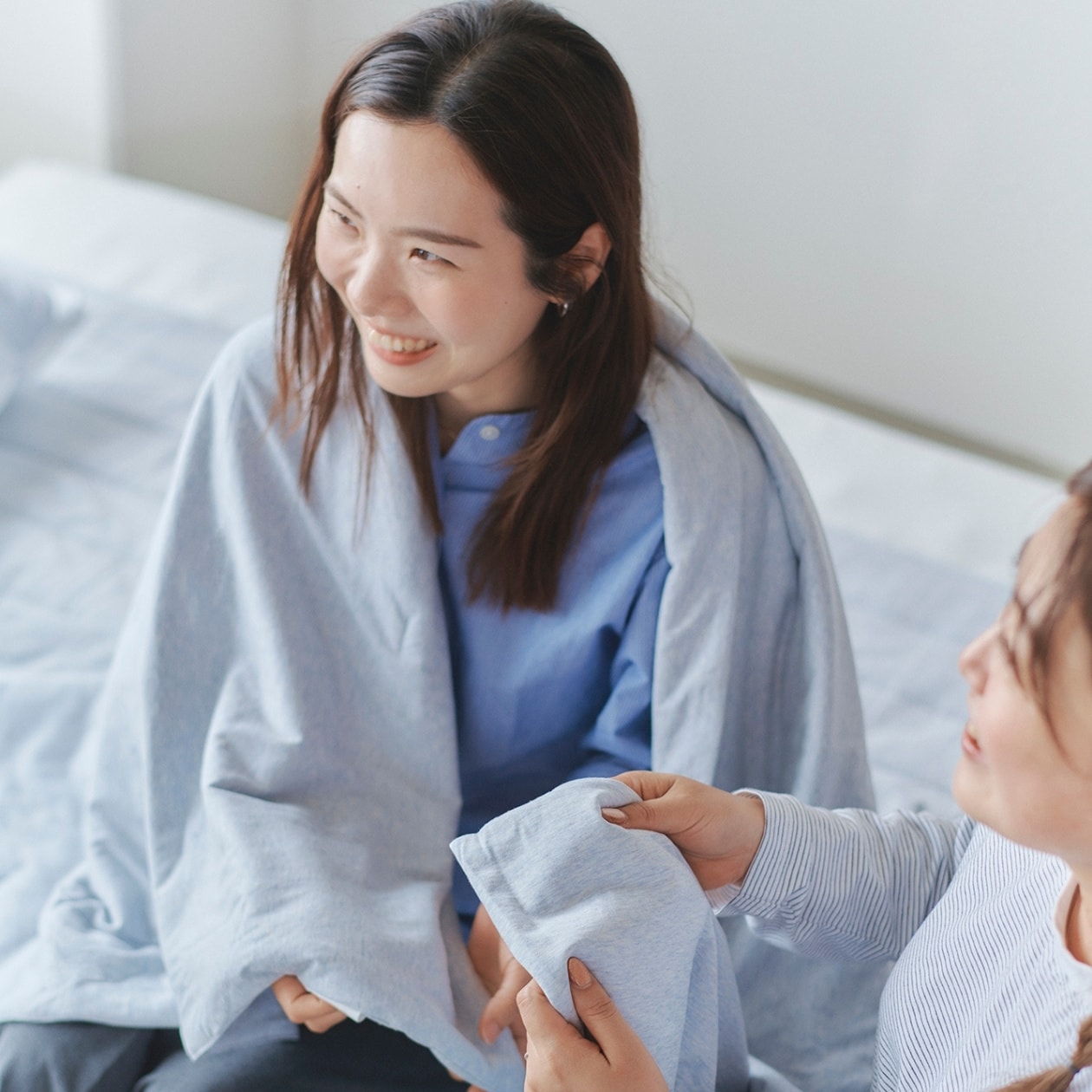 ひんやり綿のよさを語るスタッフAさん