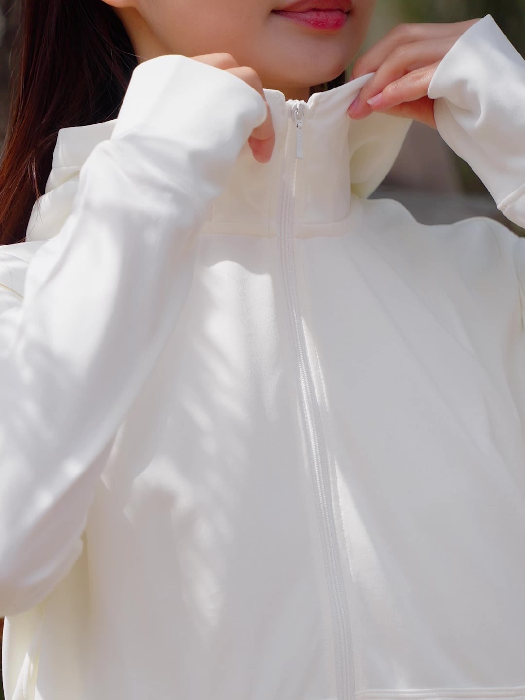 無印良品のＵＶカット乾きやすいフルジップパーカ