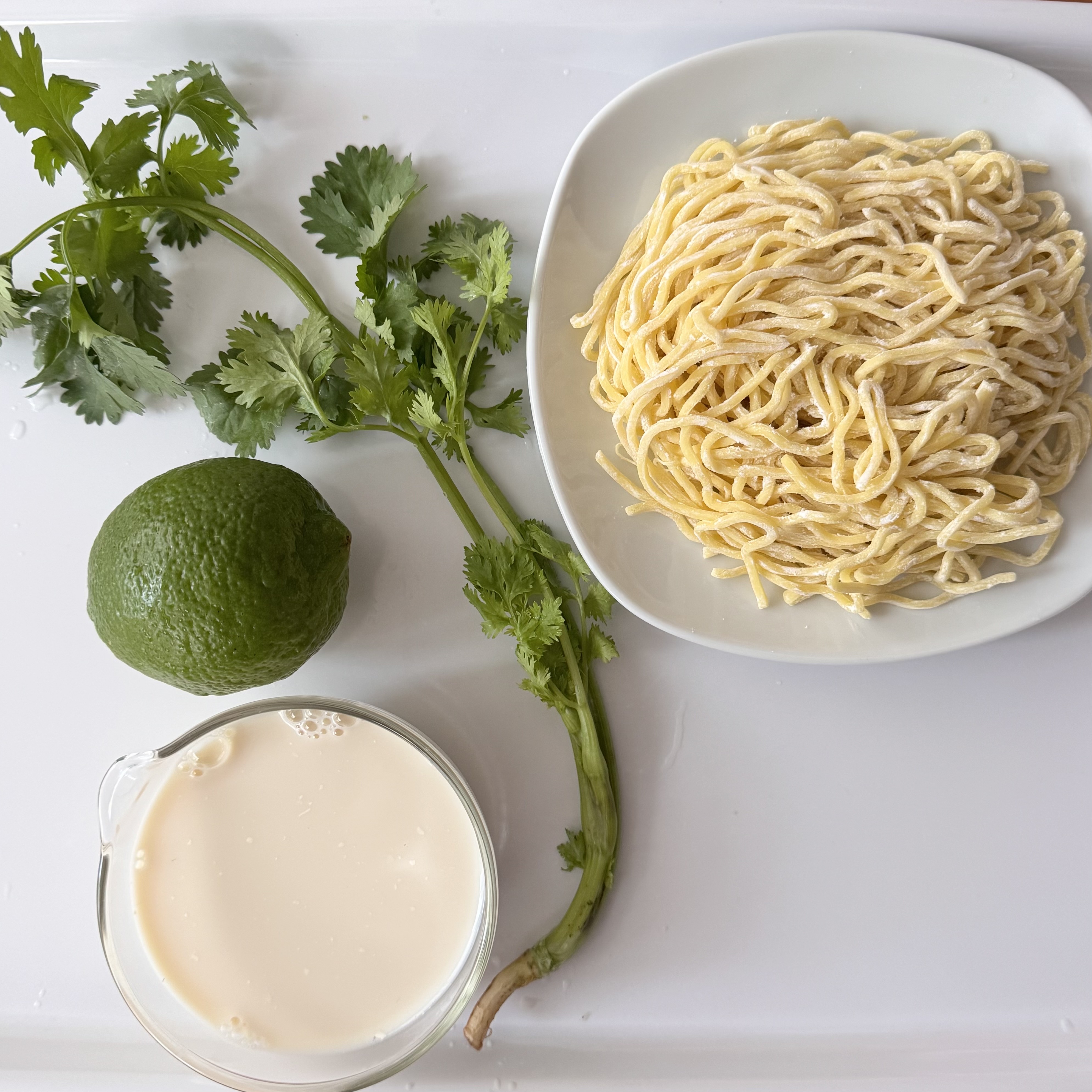 野菜と合わせていただく「麺にあえるシリーズ」3種のアイデアレシピ_rIS1rv