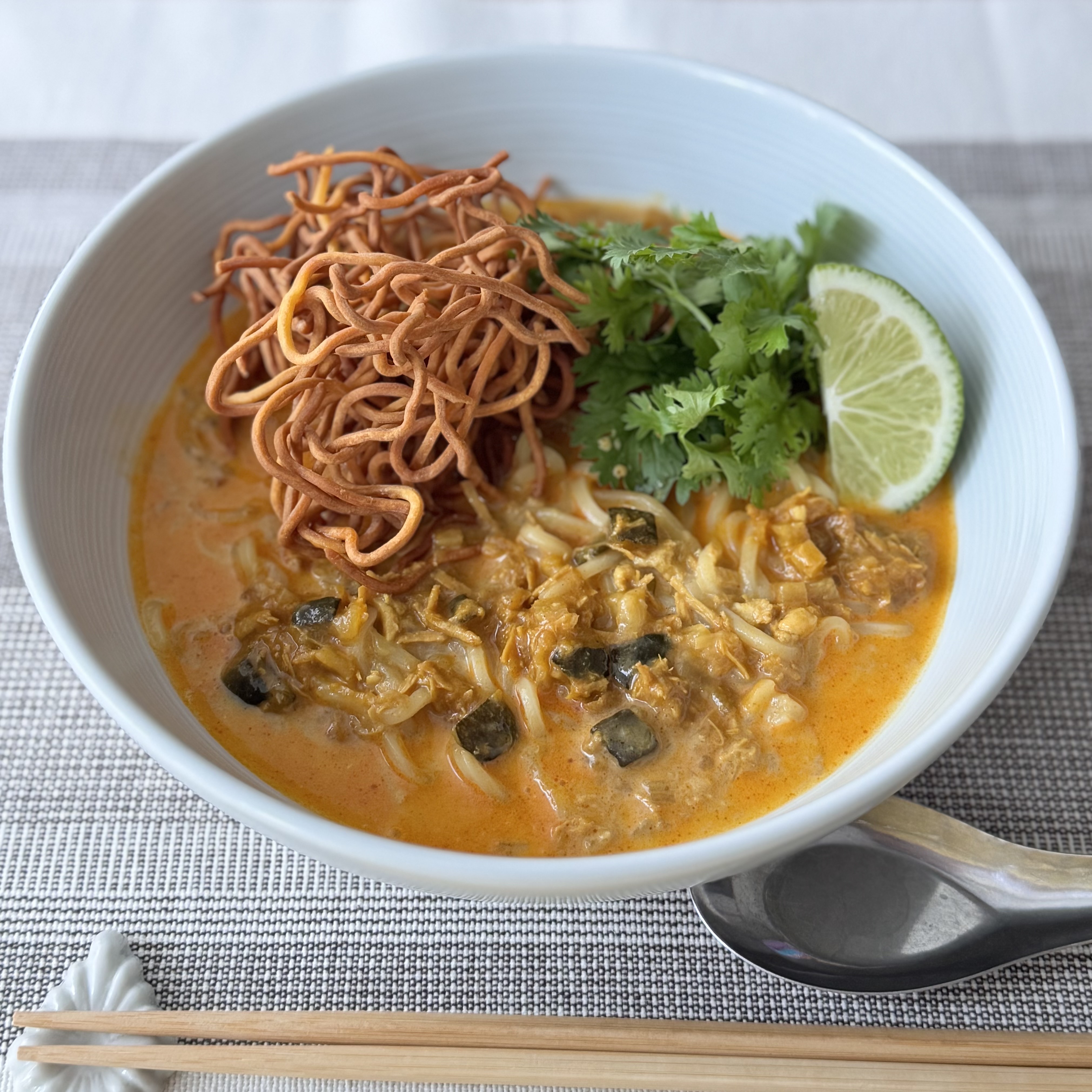 無印良品_麺にあえる ココナッツとハーブのカレーだれ