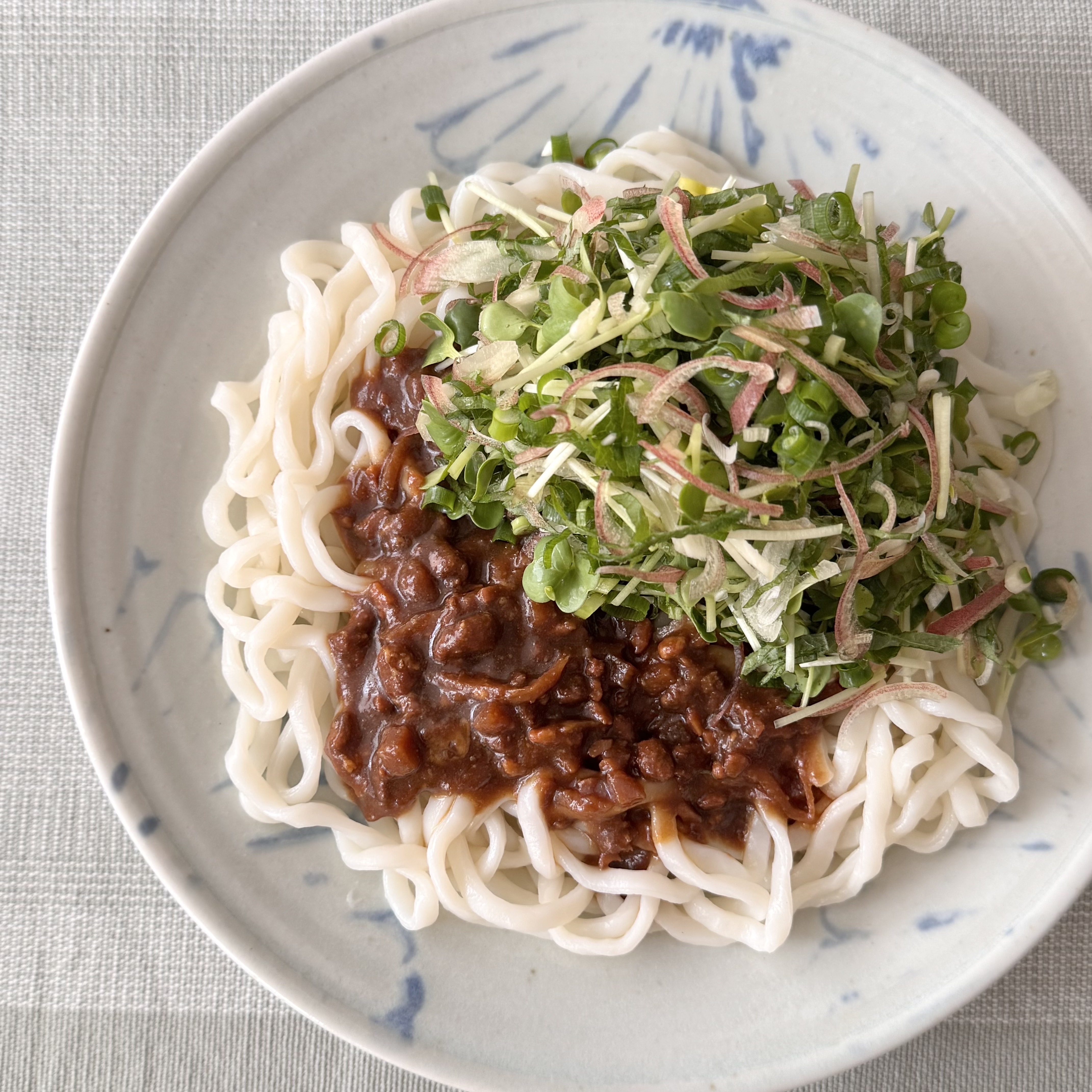 野菜と合わせていただく「麺にあえるシリーズ」3種のアイデアレシピ_Zzh0dD