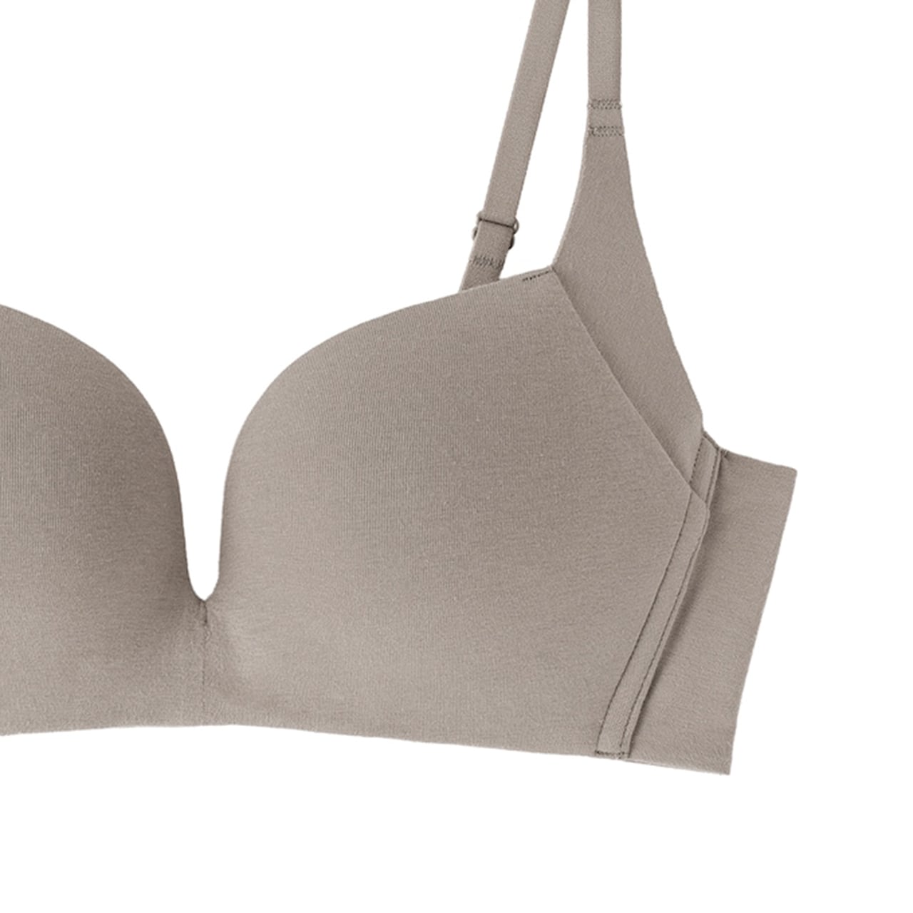 無印良品のノンワイヤー胸の形を整えるブラジャー