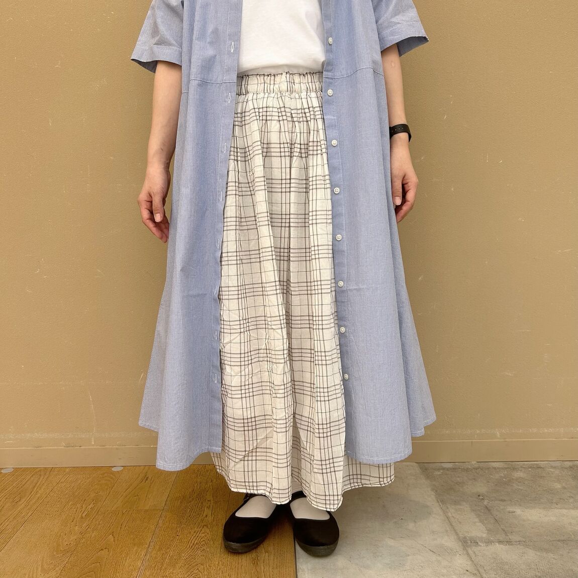 無印良品の『婦人 涼感 半袖シャツワンピース』を使ったスタッフコーディネート