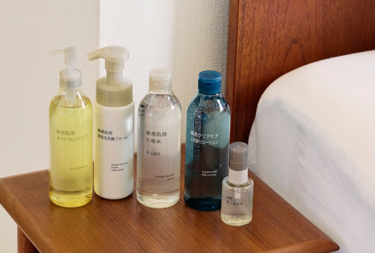 無印良品　敏感肌用オイルクレンジング　敏感肌用薬用泡洗顔フォーム　薬用クリアケアふき取りローション　発酵導入美容液　敏感肌用化粧水・乳液 さっぱり　薬用ブライトニング美容液