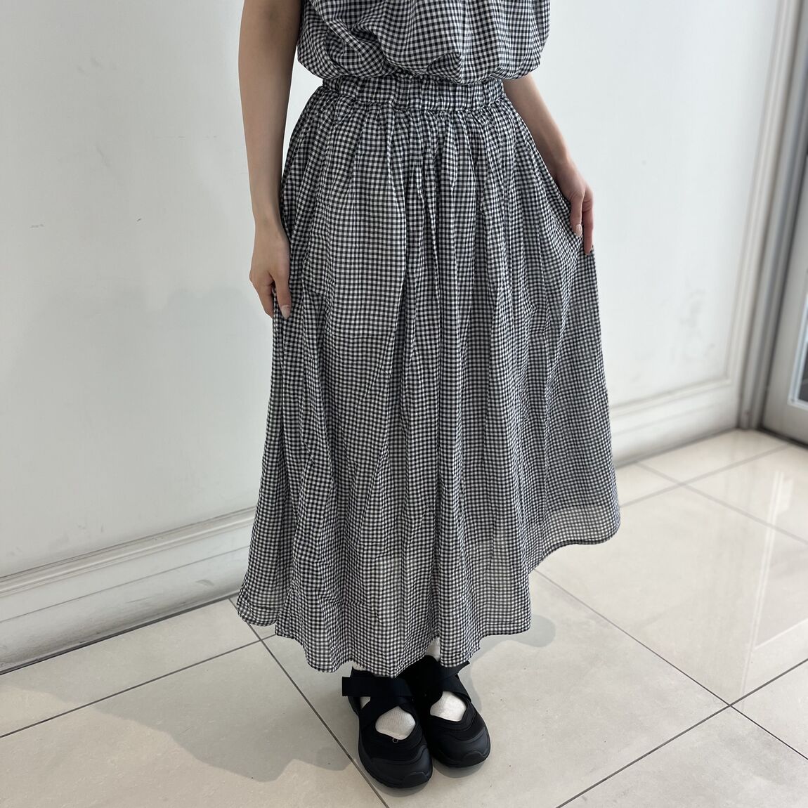 無印良品の「強撚」のブラウスとギャザースカート