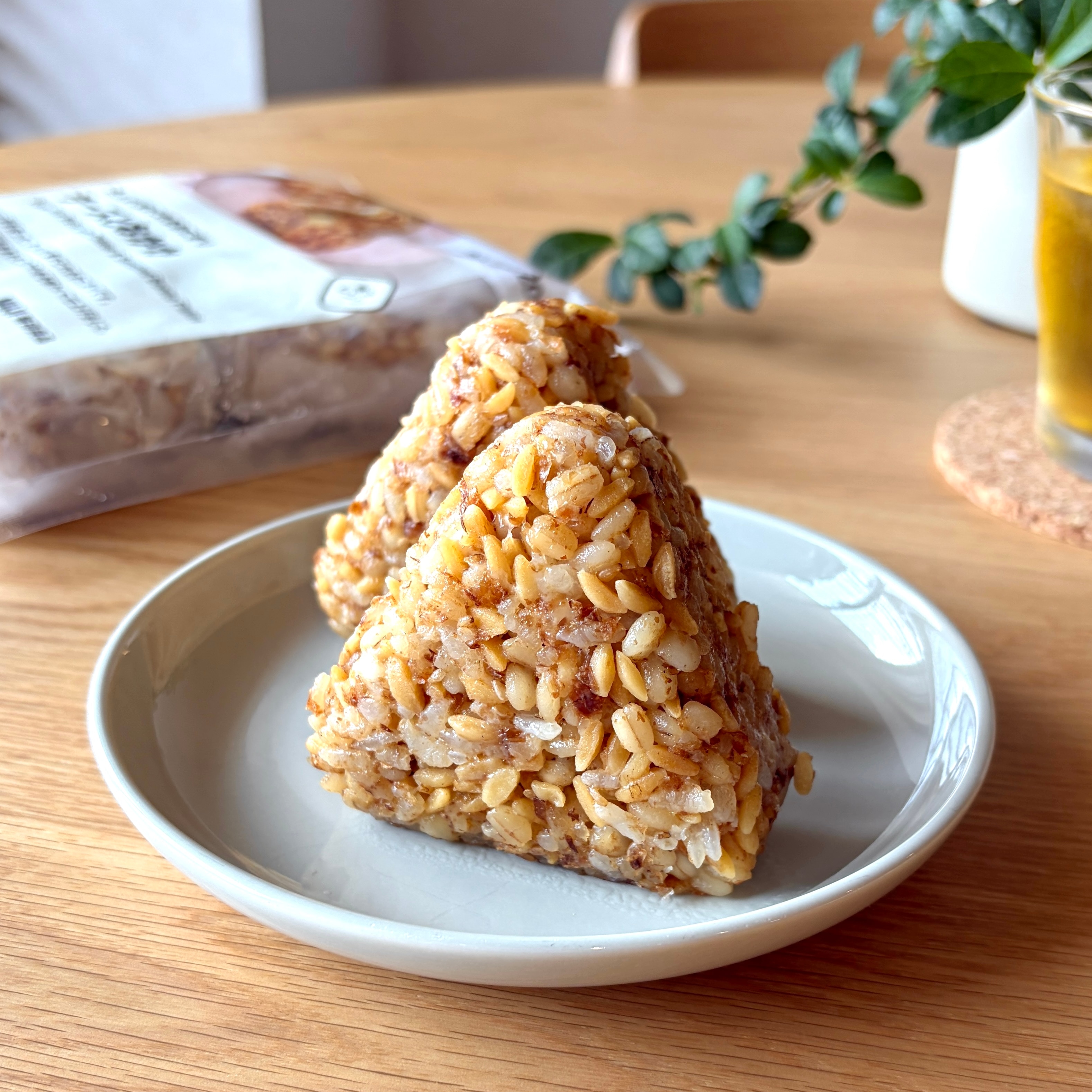 無印良品の『たんぱく質がとれるおにぎり チーズとおかか』