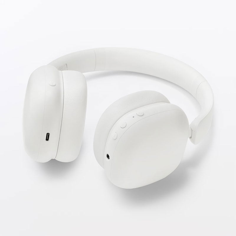 ヘッドホンのスイッチ類の様子