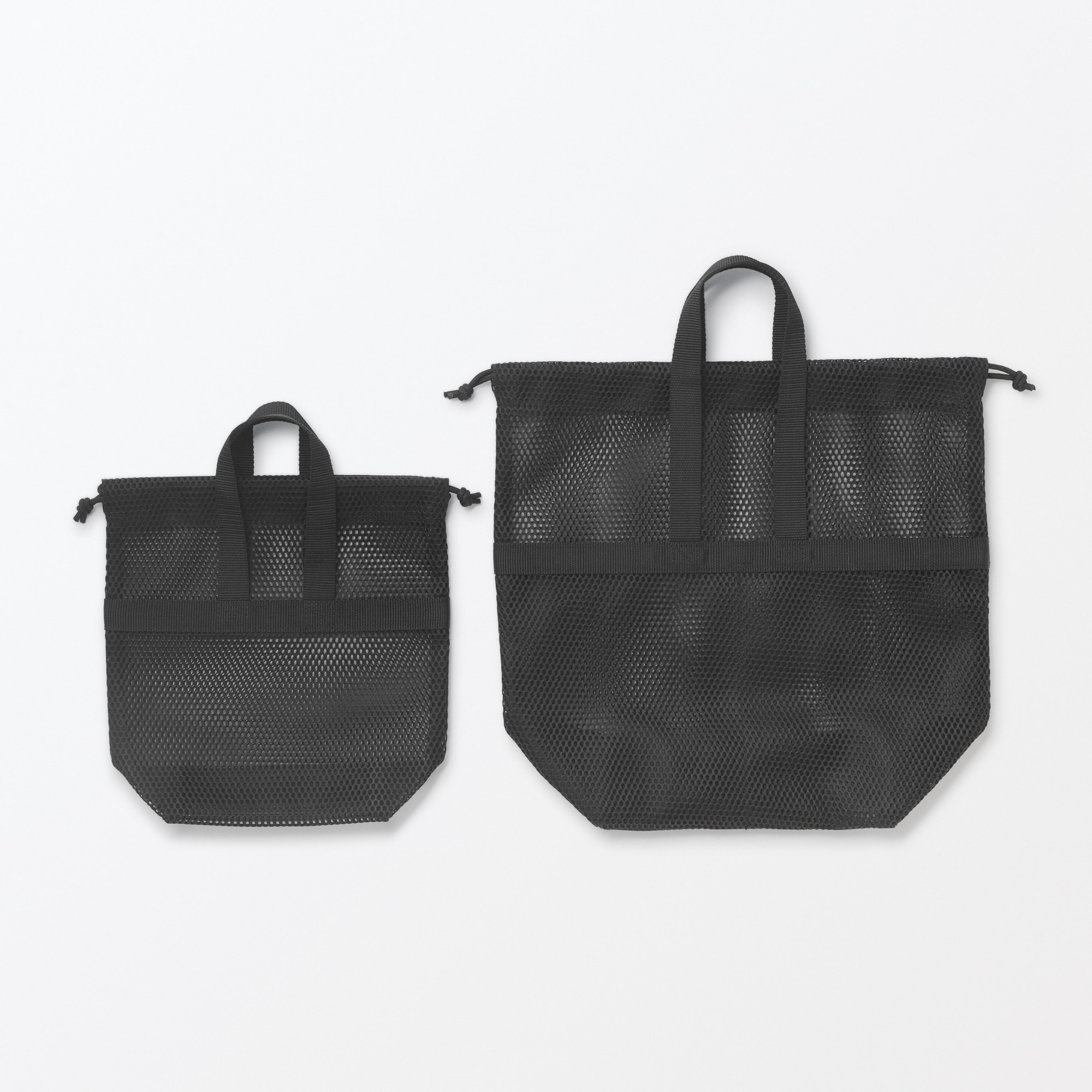 無印良品の立体メッシュ持ち手付き巾着