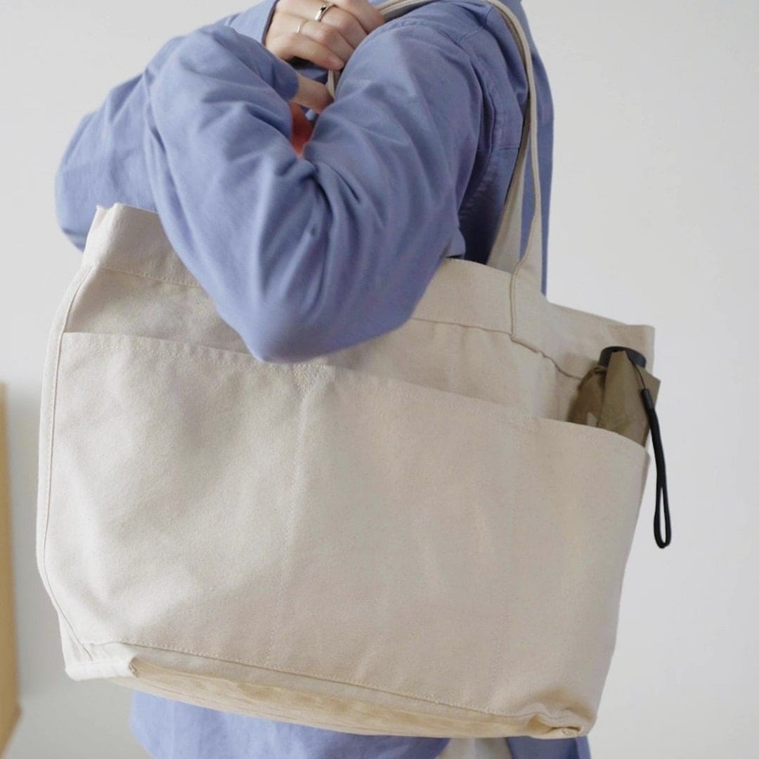 無印良品の帆布横型トートバッグ