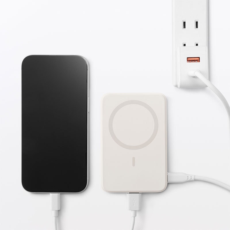 スマートフォン充電中の様子