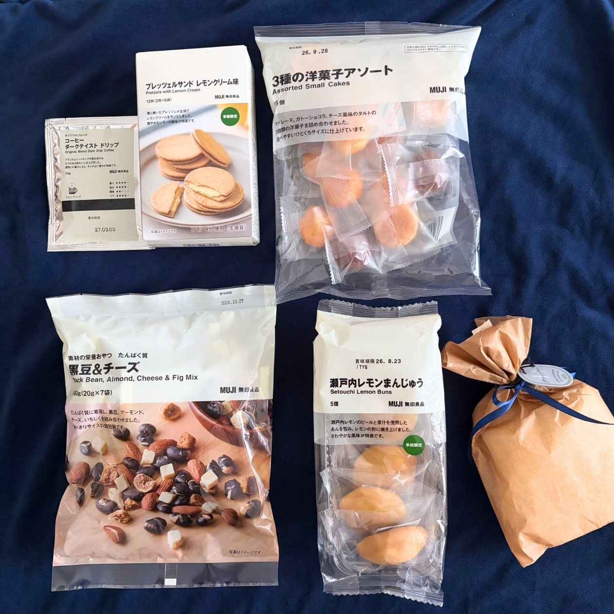 無印良品のコーヒーダークテイストドリップ プレッツェルレモンクリーム味 3種の洋菓子アソート 素材の栄養おやつたんぱく質 黒豆&チーズ 瀬戸内レモンまんじゅう