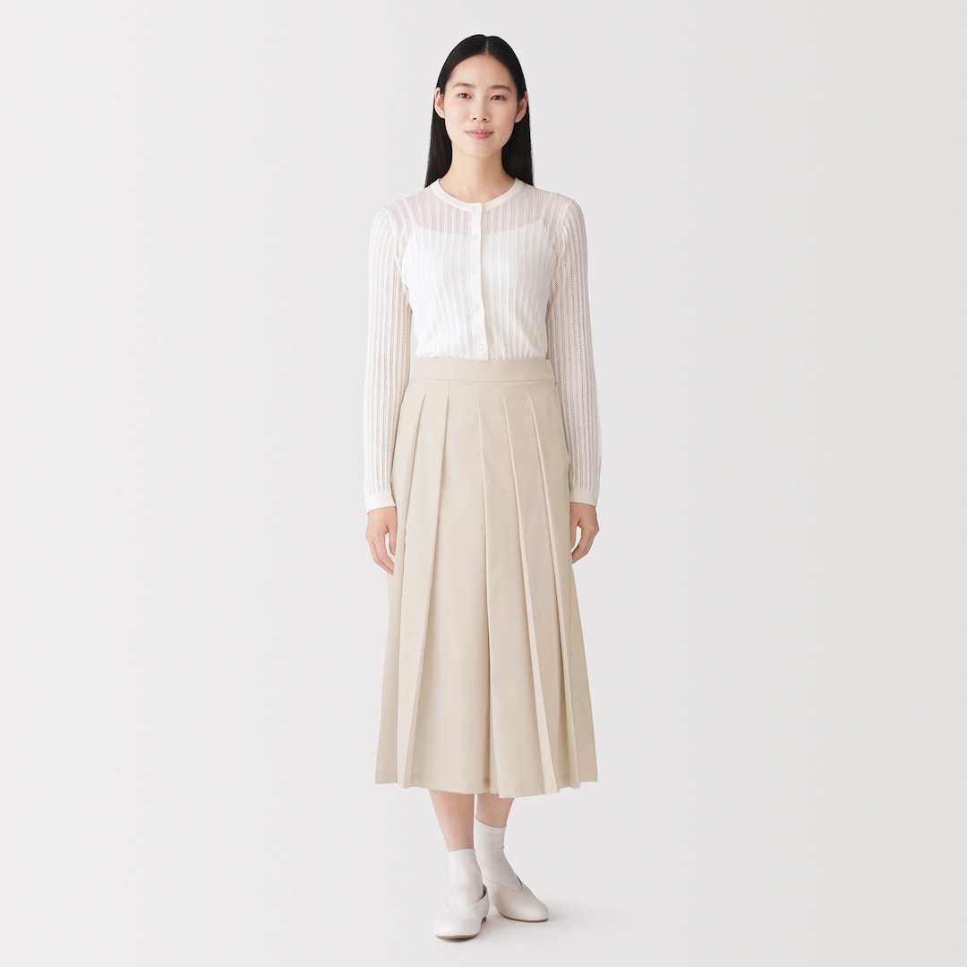 無印良品のまっすぐ仕立てた はかまパンツ