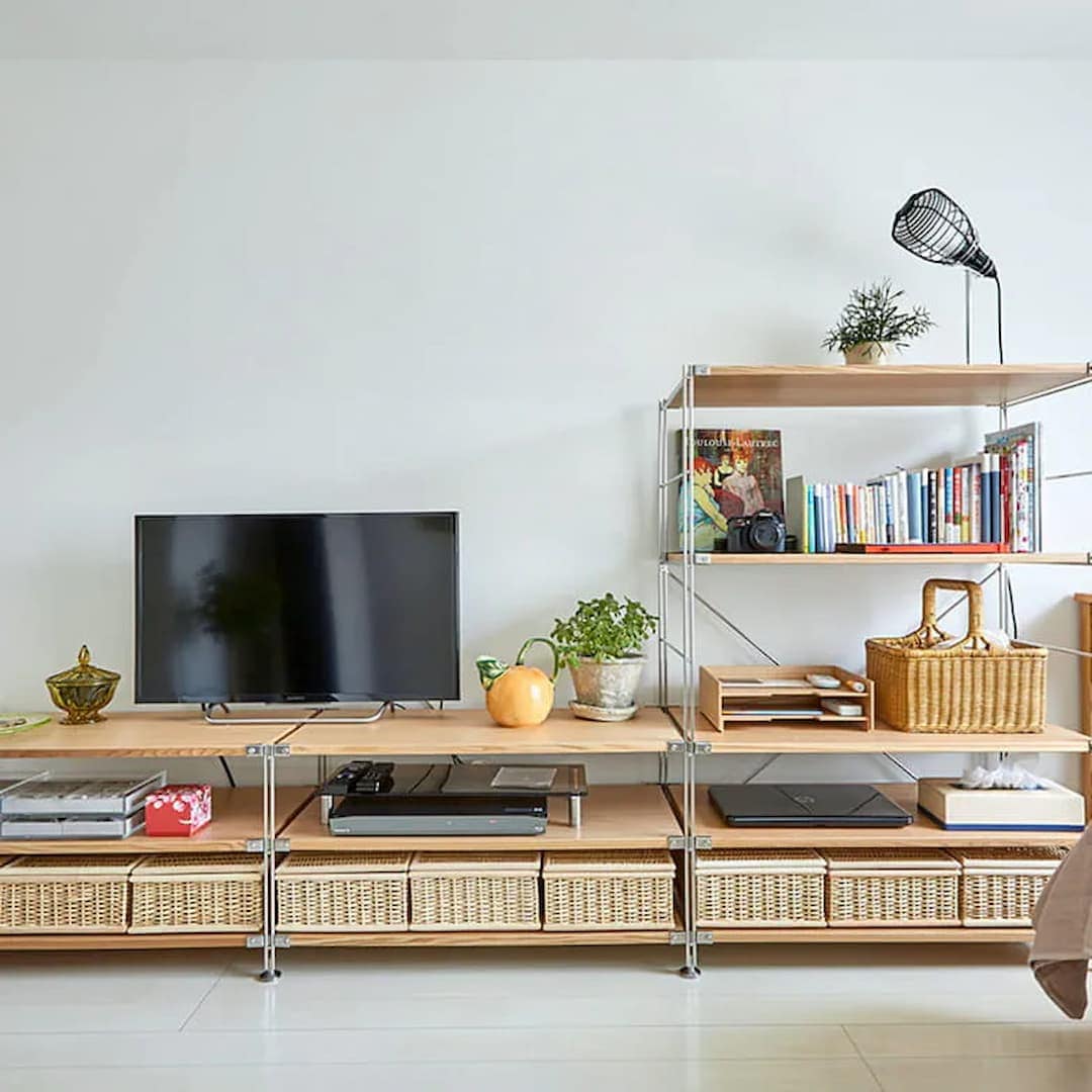 ユニットシェルフとテレビ