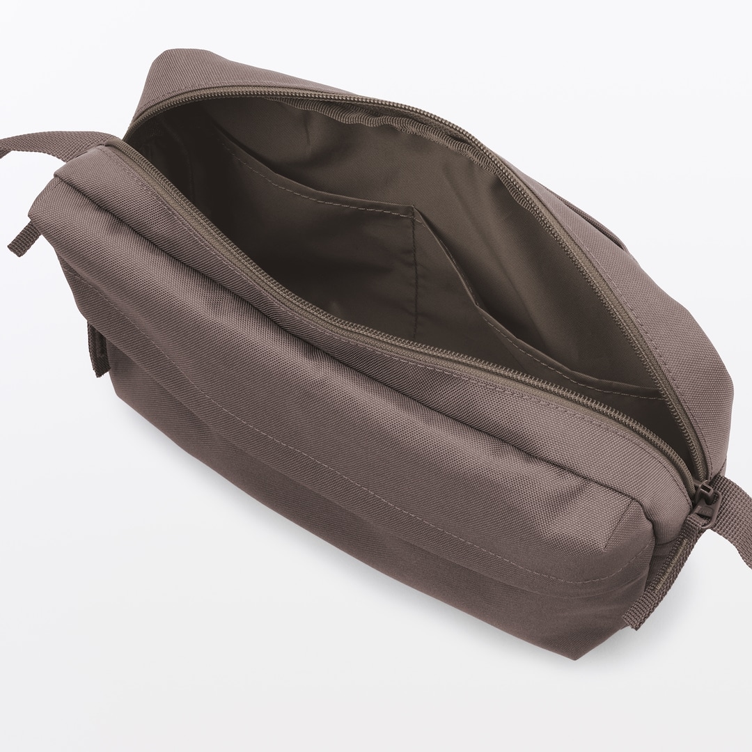 身の回り品がすっきり。好評のショルダーバッグに新色登場_R7suyl