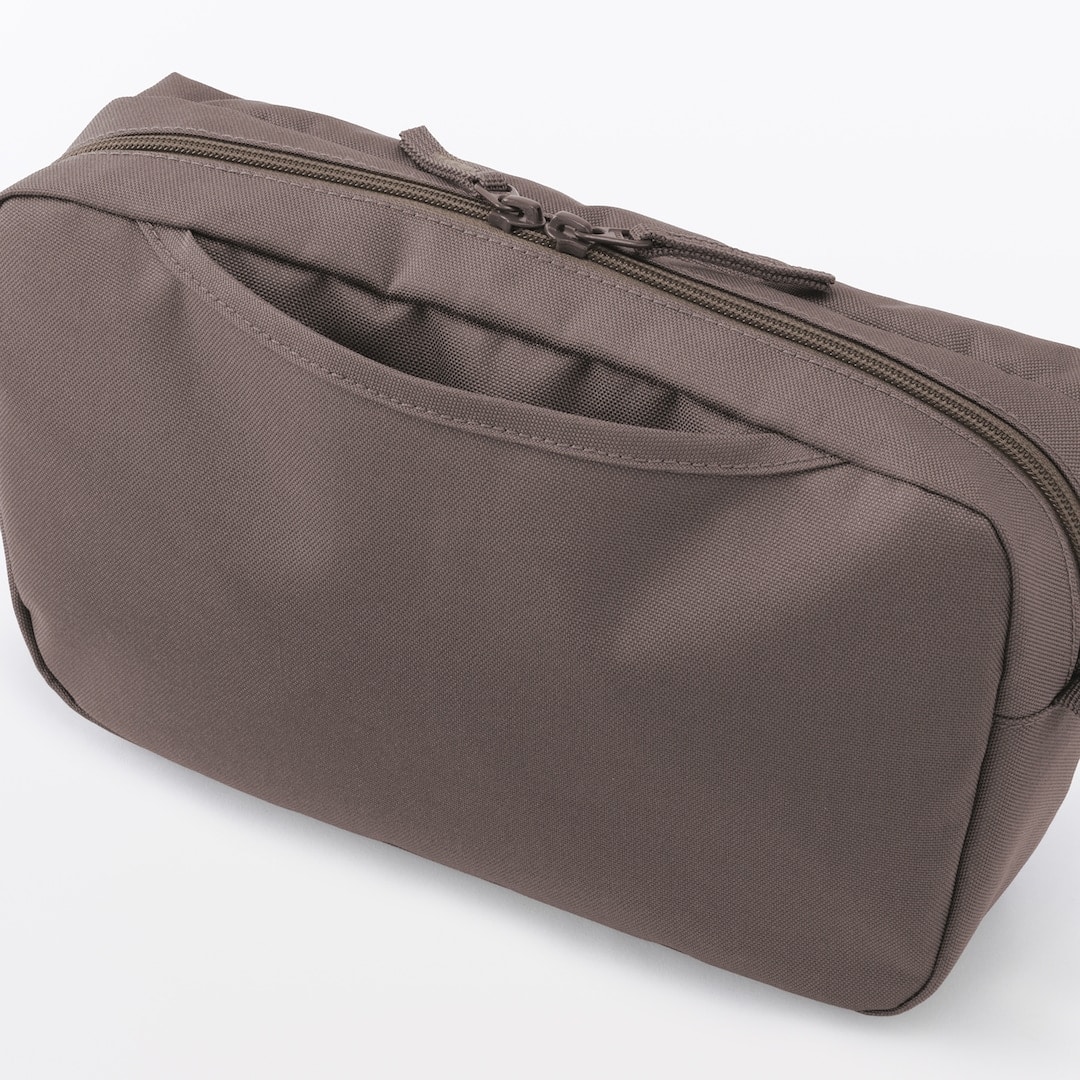 身の回り品がすっきり。好評のショルダーバッグに新色登場_D75eaI