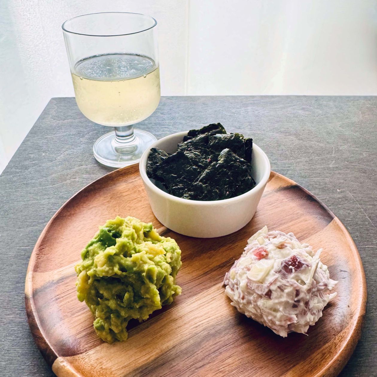 無印良品『素材の栄養おやつ 食物繊維 ひとくち海苔 梅味』を使ったおつまみ