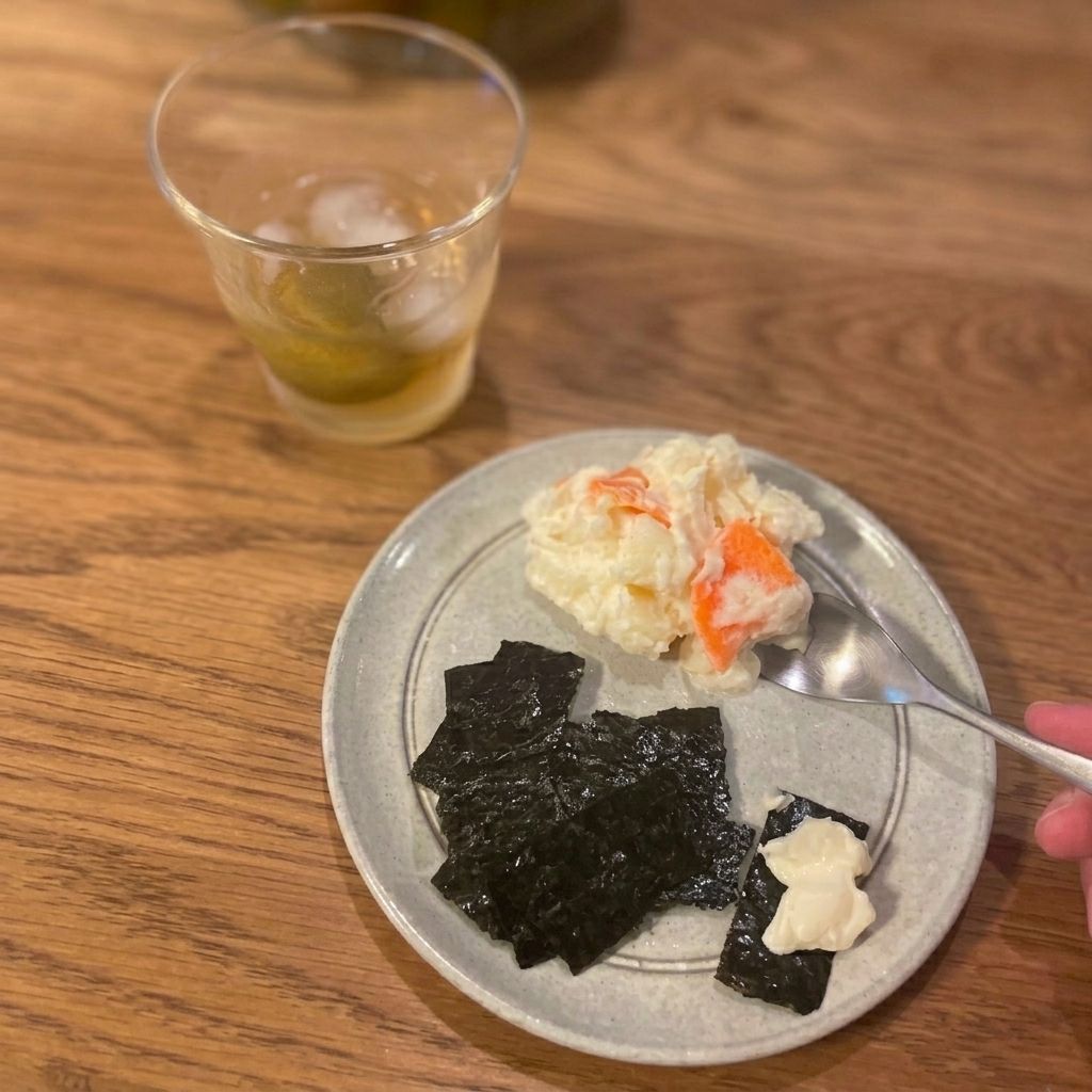 無印良品『素材の栄養おやつ 食物繊維 ひとくち海苔 明太子味』を使ったおつまみ