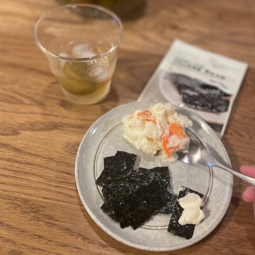 無印良品『素材の栄養おやつ 食物繊維 ひとくち海苔 明太子味』を使ったおつまみ