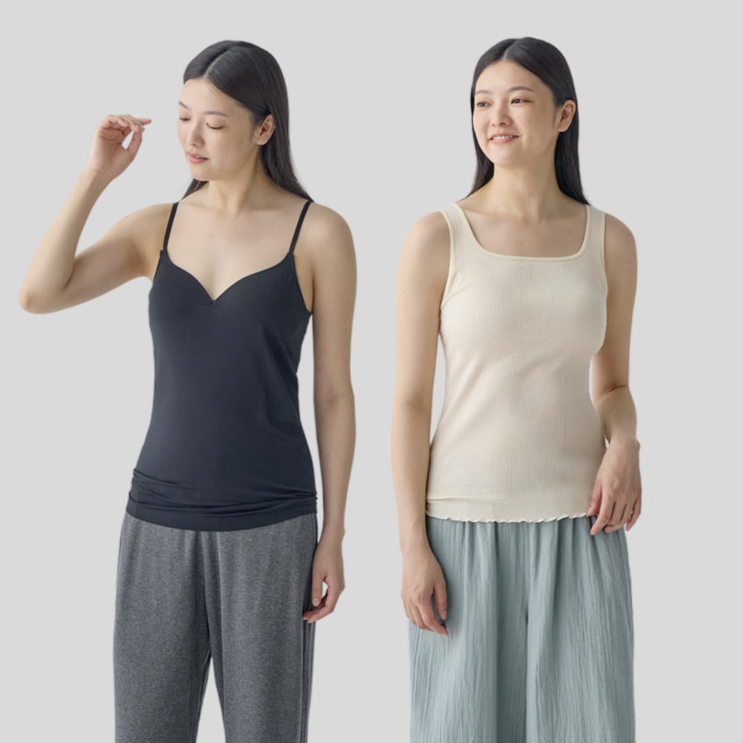カップ付きインナーを着用した女性