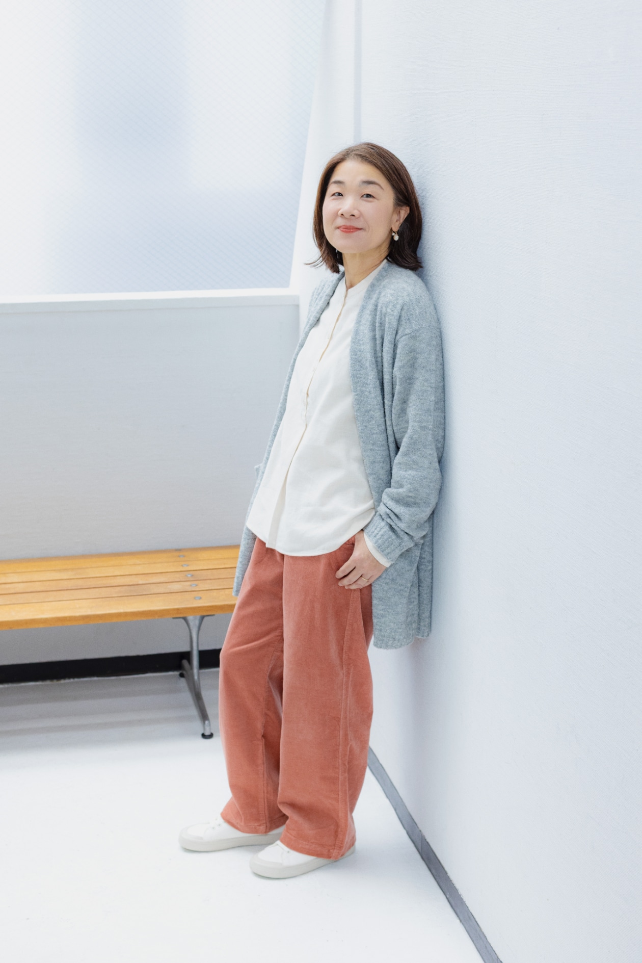 無印良品の婦人 ストレッチコーデュロイ イージーストレートパンツ