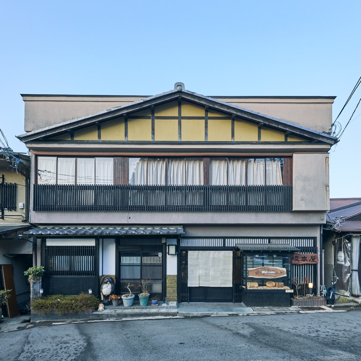 紅葉の季節に泊まりたい、無印良品の宿 3選_7jr7aT