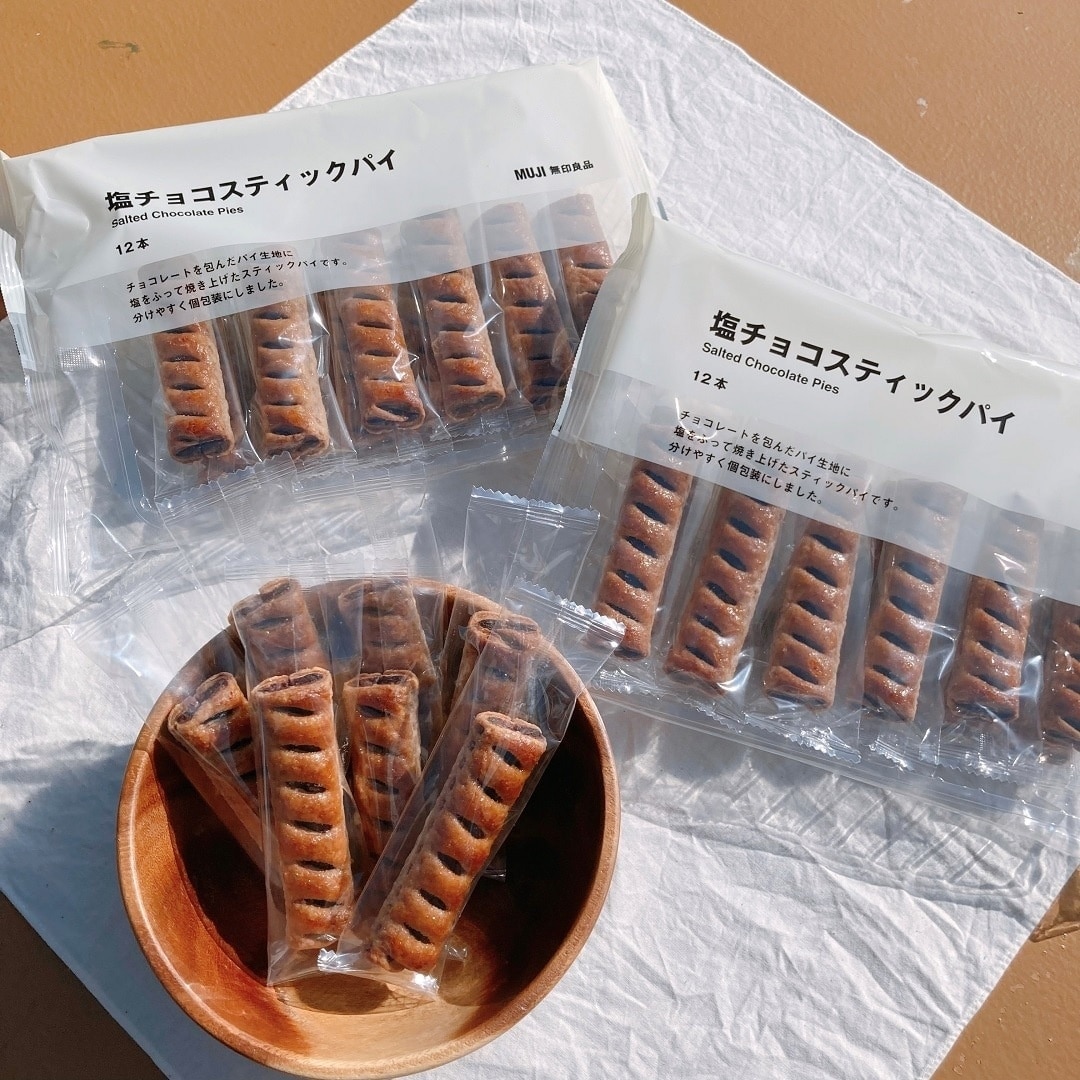 無印良品の大袋 塩チョコスティックパイ